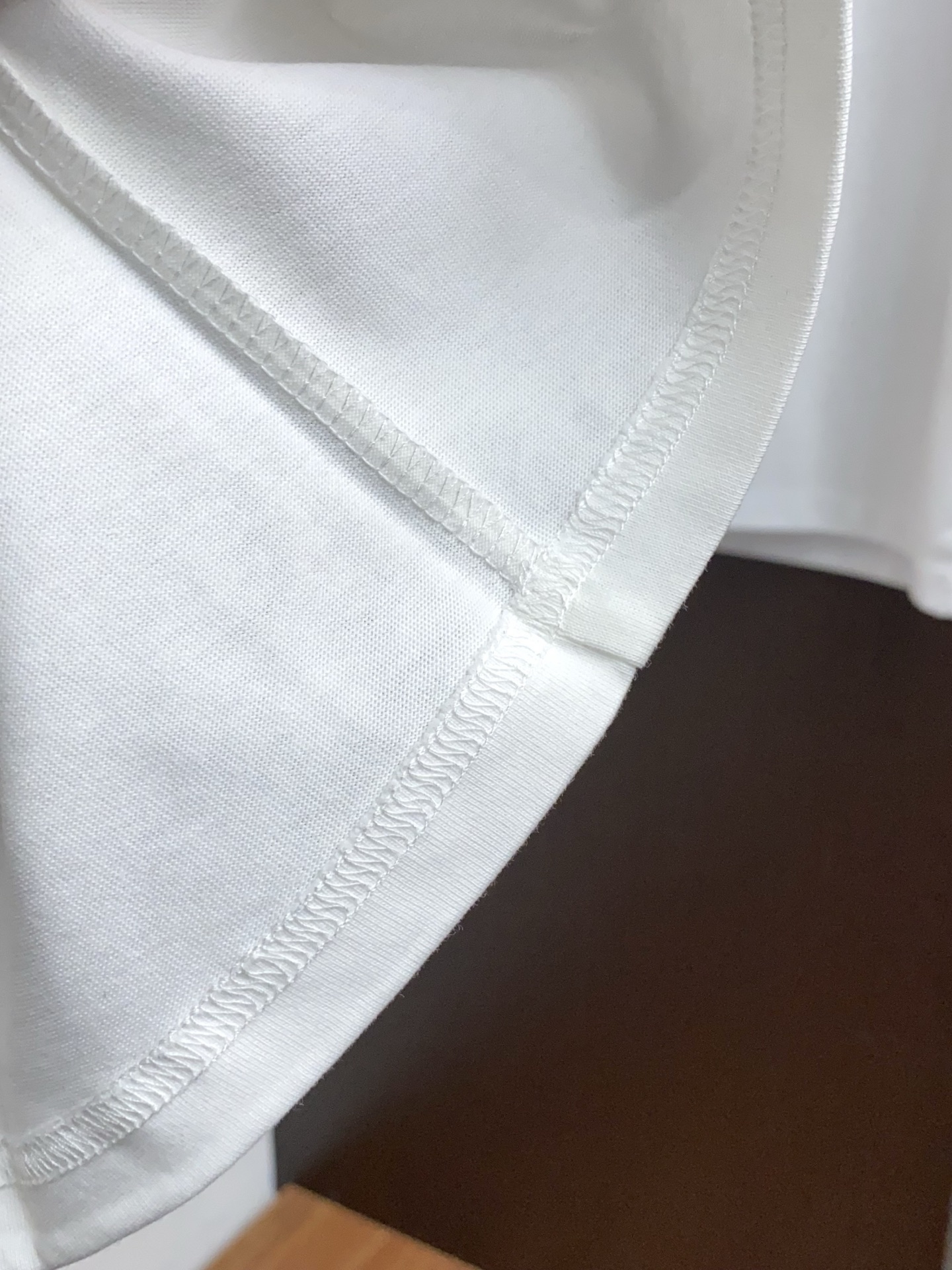 迪奥 26SS春夏新款 纯棉质圆领短袖 男士基础款纯白专柜短袖T恤衫！贸易公司渠道稀出，同步官网发售！基