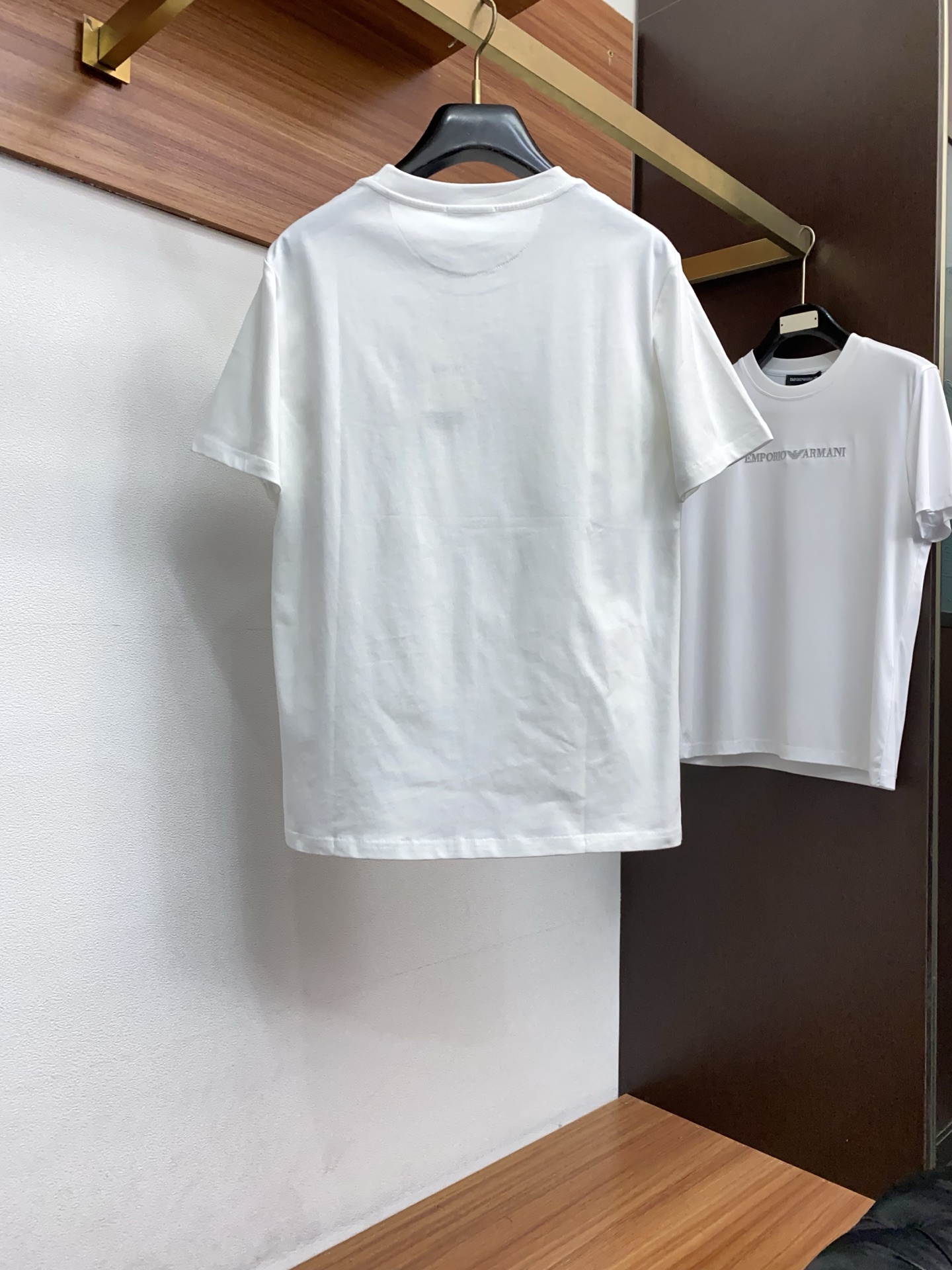 迪奥 26SS春夏新款 纯棉质圆领短袖 男士基础款纯白专柜短袖T恤衫！贸易公司渠道稀出，同步官网发售！基