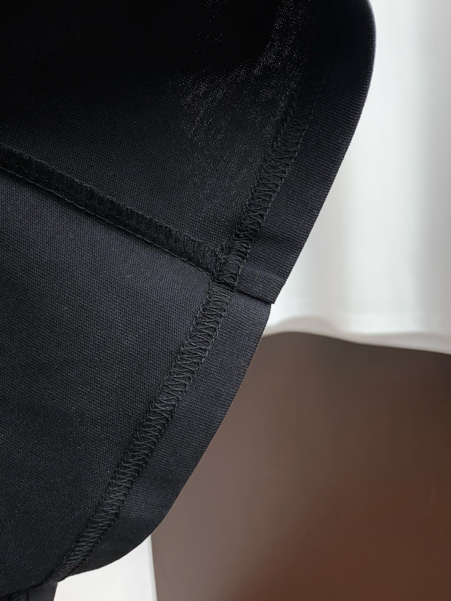 迪奥 26SS春夏新款 纯棉质圆领短袖 男士基础款纯白专柜短袖T恤衫！贸易公司渠道稀出，同步官网发售！基