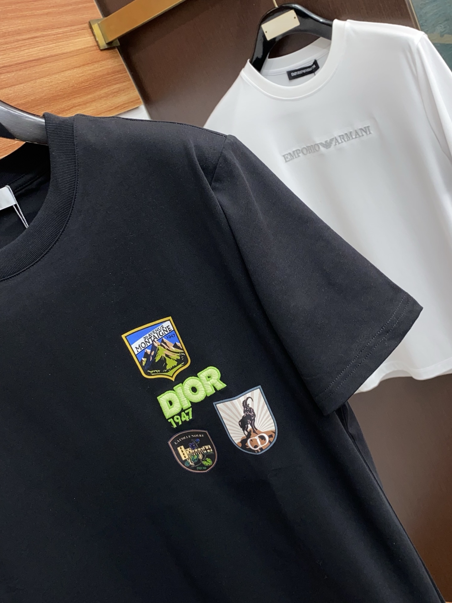 迪奥 26SS春夏新款 纯棉质圆领短袖 男士基础款纯白专柜短袖T恤衫！贸易公司渠道稀出，同步官网发售！基