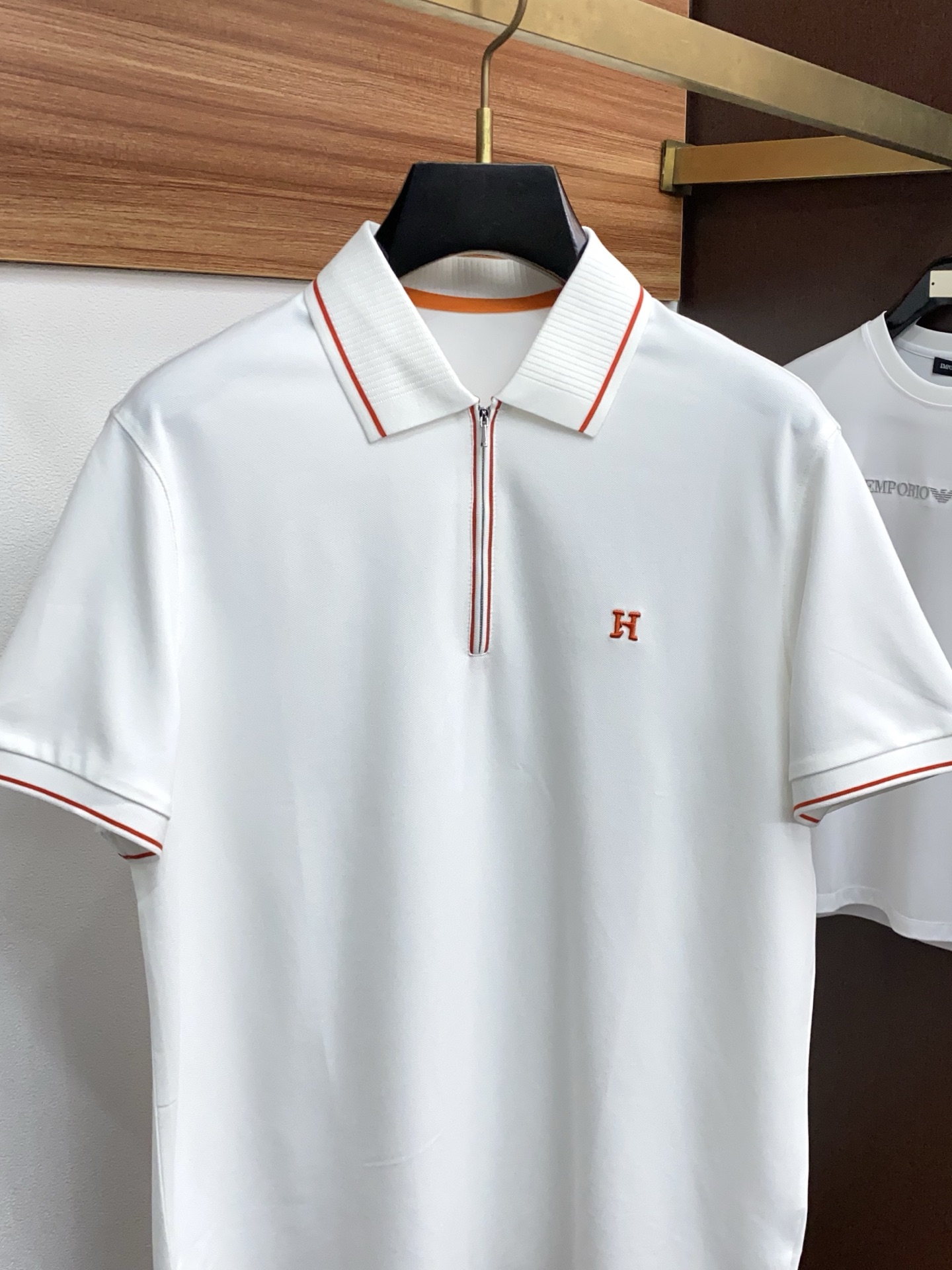 普拉达 2026s经典时尚翻领 Polo衫短袖 ，贸易公司渠道订单，简约大气，时尚百搭，品相更是无法挑剔