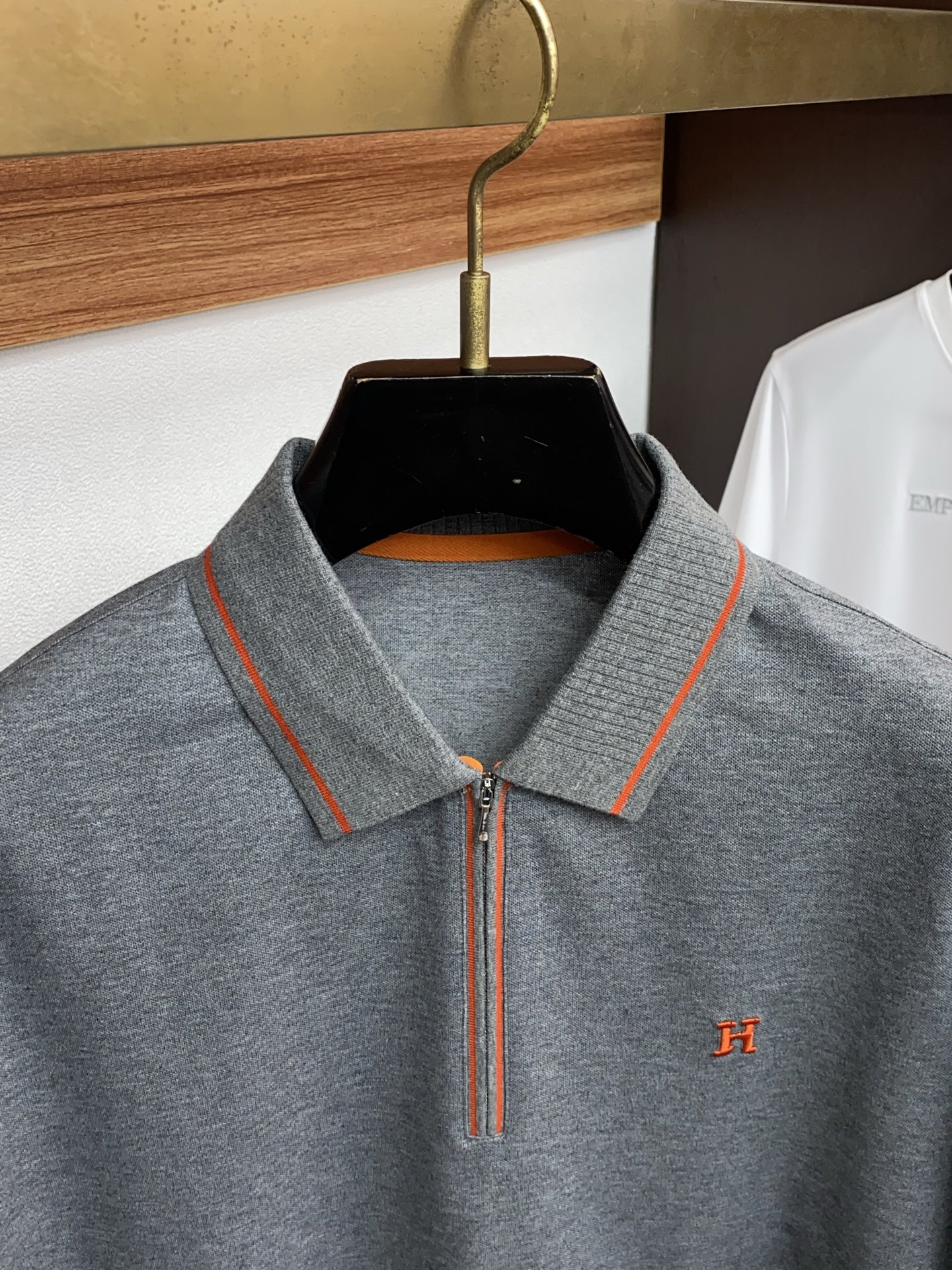 普拉达 2026s经典时尚翻领 Polo衫短袖 ，贸易公司渠道订单，简约大气，时尚百搭，品相更是无法挑剔