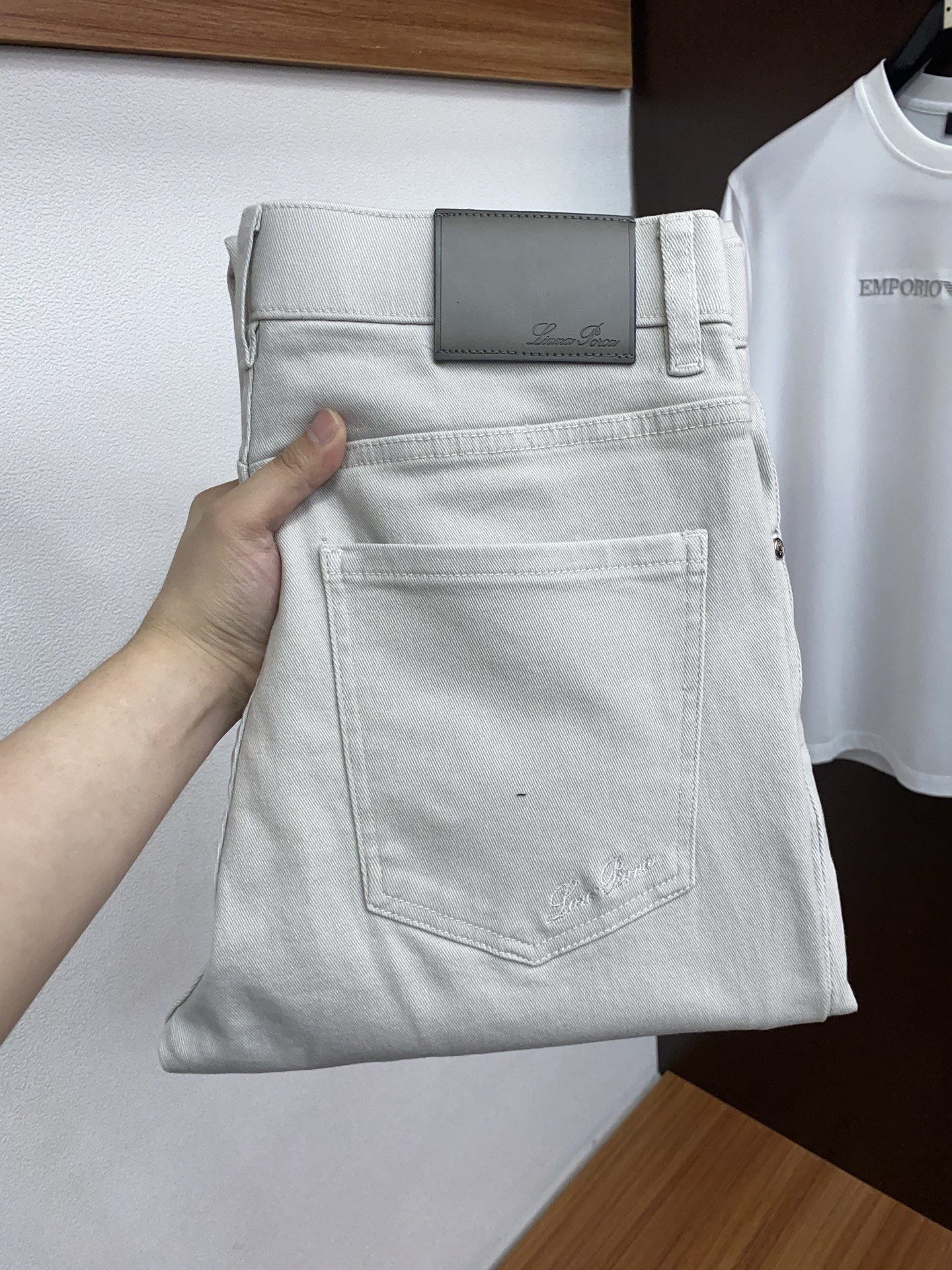 Loro Piana 诺悠翩雅 高端定制、2026早春最新款牛仔裤 柜台同步发售 原版定制复刻 客供五金