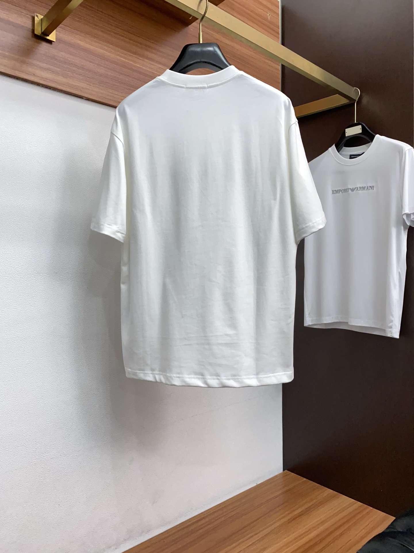 迪奥 2026新款AW新品，时尚休闲打短袖 专柜同步有售，定制长绒棉面料，工艺极度复杂，视觉相当雅致时髦