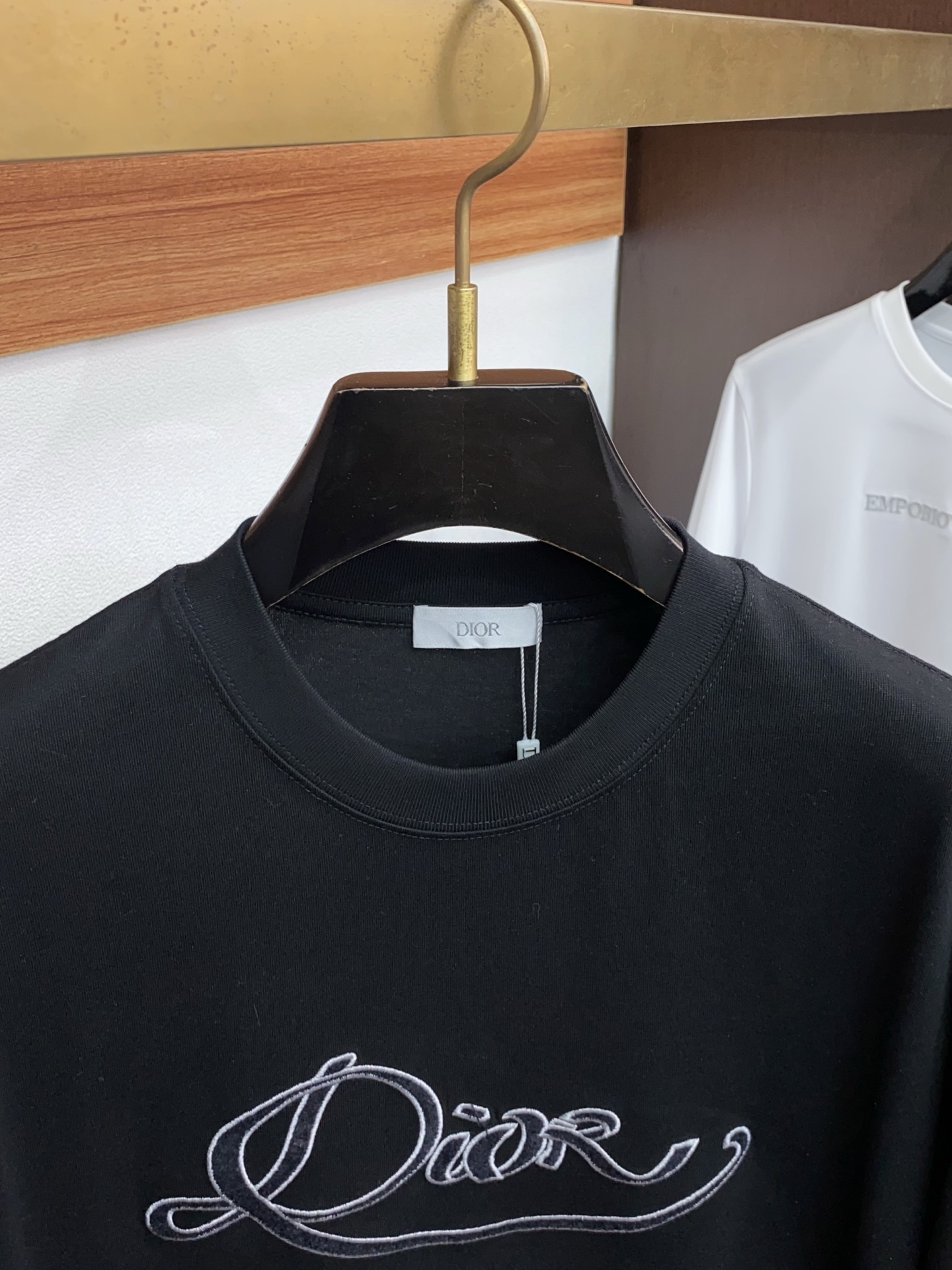 迪奥 2026新款AW新品，时尚休闲打短袖 专柜同步有售，定制长绒棉面料，工艺极度复杂，视觉相当雅致时髦