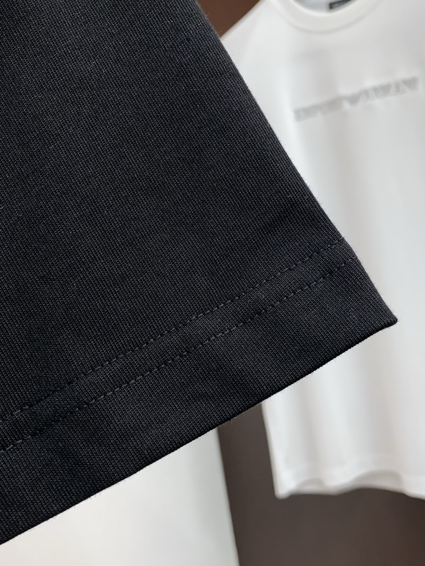 迪奥 2026新款AW新品，时尚休闲打短袖 专柜同步有售，定制长绒棉面料，工艺极度复杂，视觉相当雅致时髦