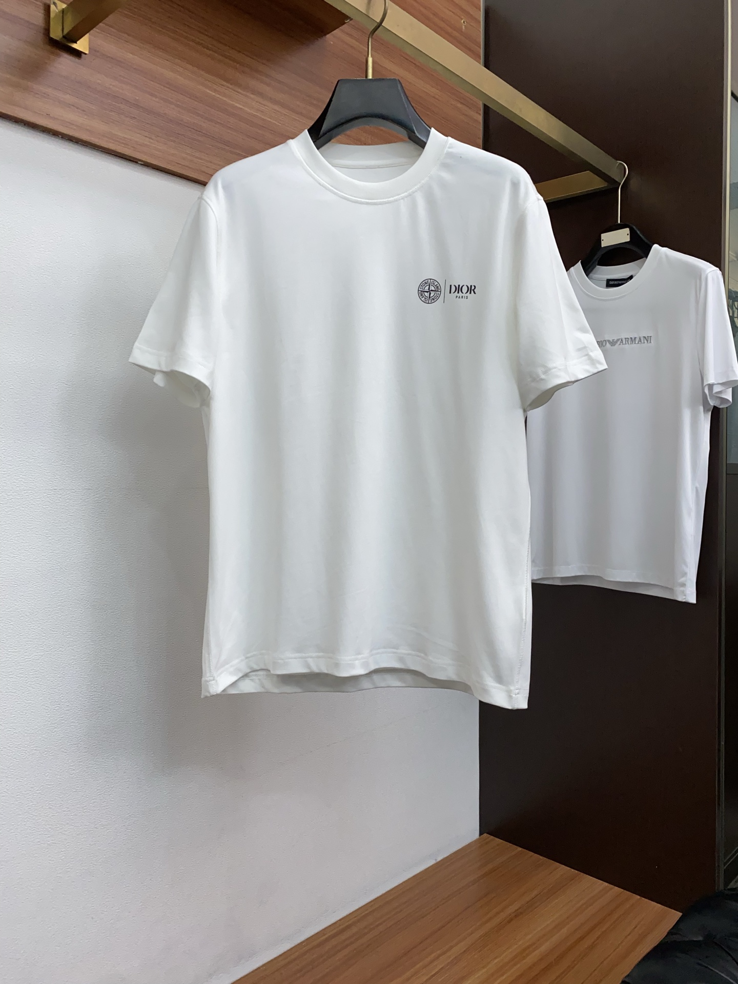 迪奥 2026新款AW新品，时尚休闲打短袖 专柜同步有售，定制长绒棉面料，工艺极度复杂，视觉相当雅致时髦