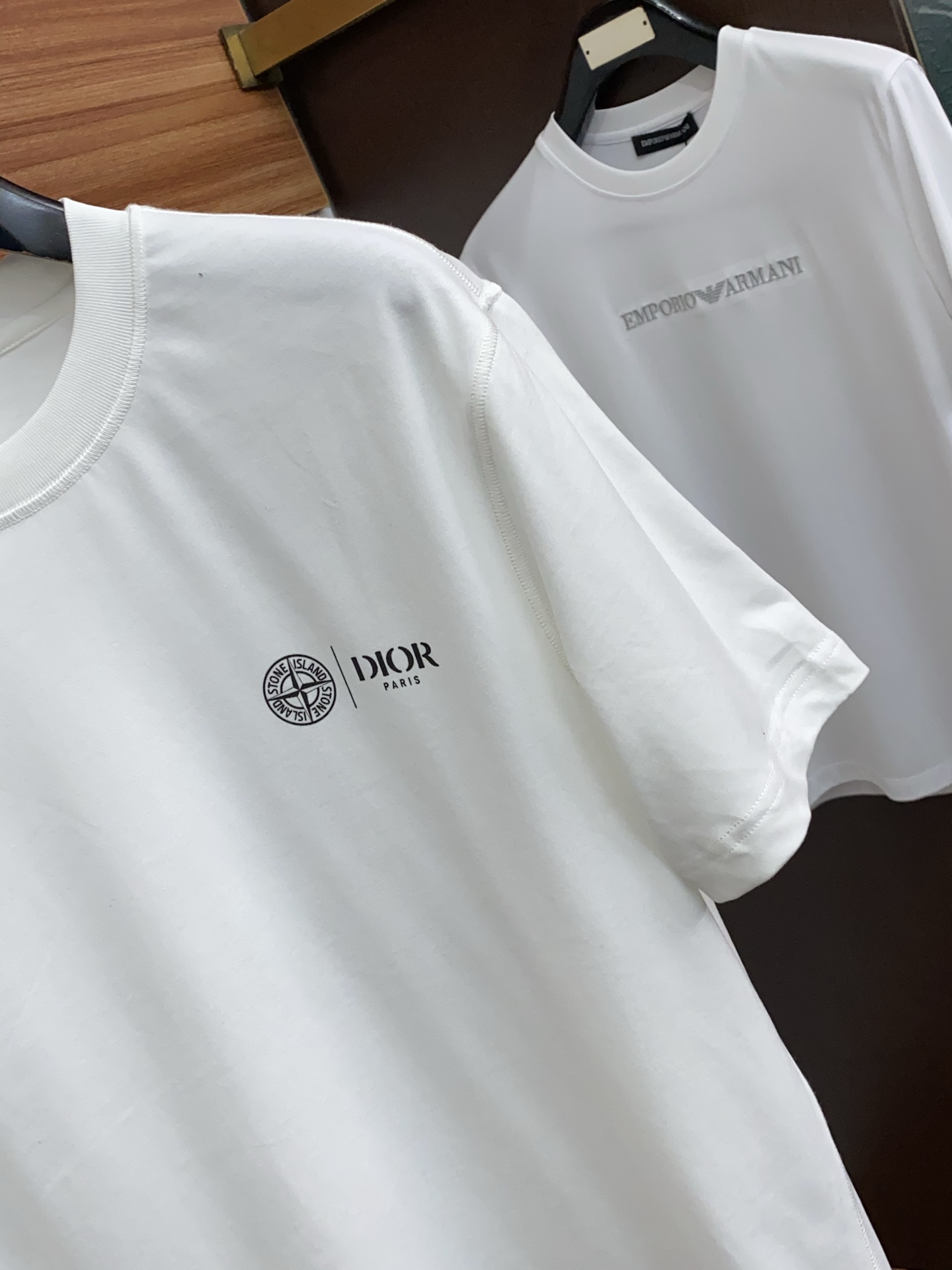 迪奥 2026新款AW新品，时尚休闲打短袖 专柜同步有售，定制长绒棉面料，工艺极度复杂，视觉相当雅致时髦
