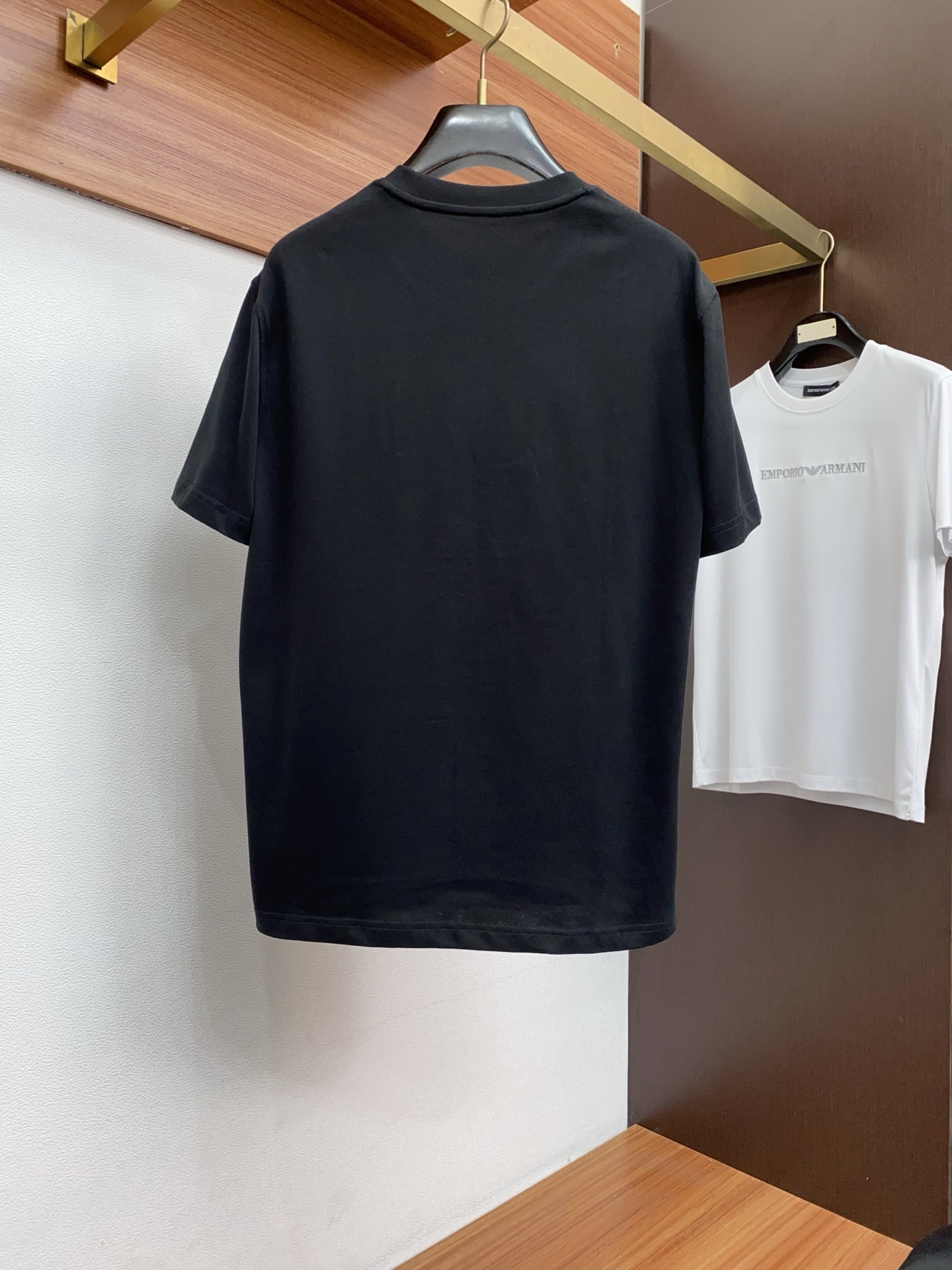 迪奥 2026新款AW新品，时尚休闲打短袖 专柜同步有售，定制长绒棉面料，工艺极度复杂，视觉相当雅致时髦