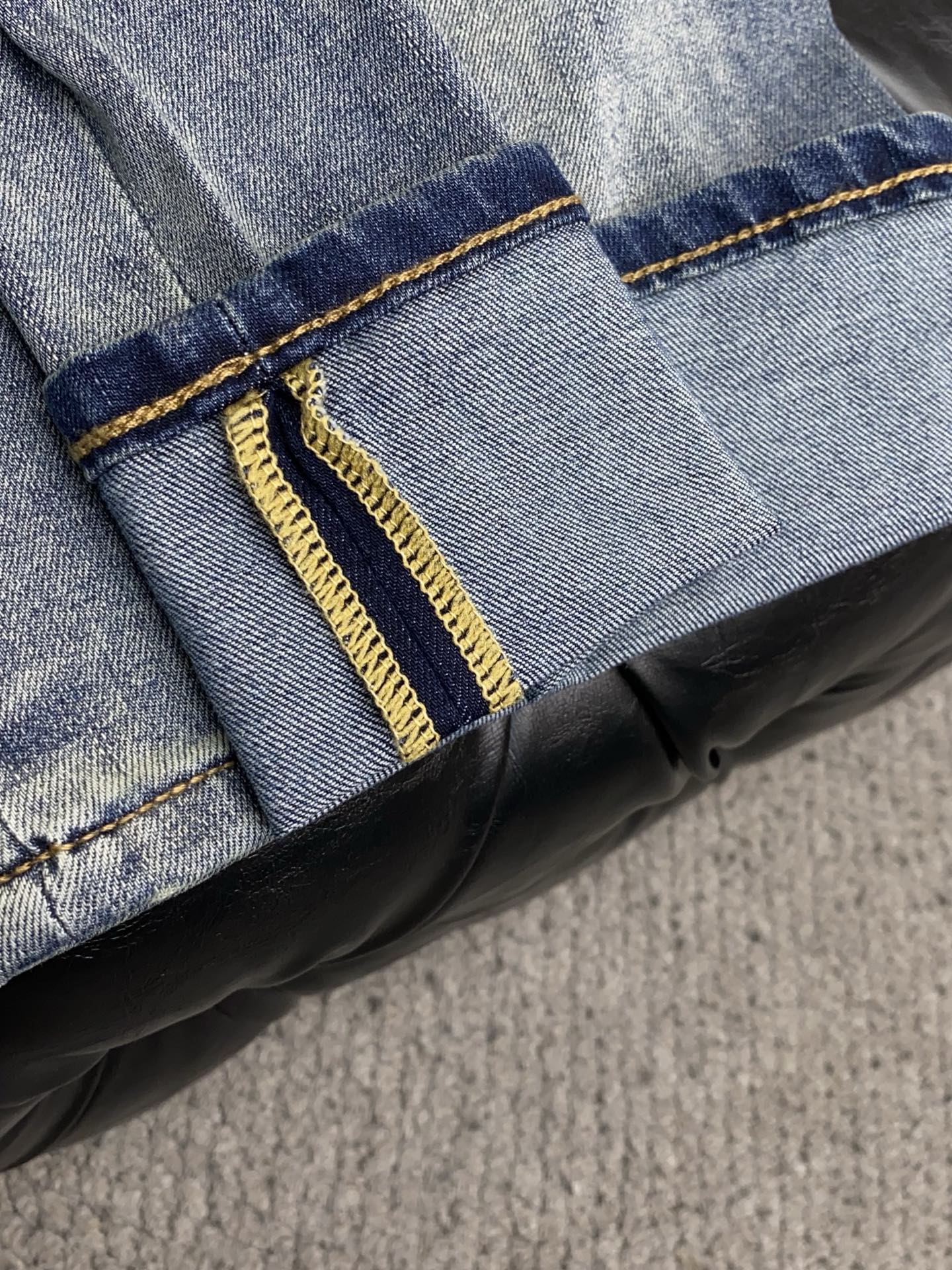 克罗心 2026ss春夏新款修身小直筒牛仔裤 完美洗水工艺 定制顶级五金logo 独家定制微弹面料 码数