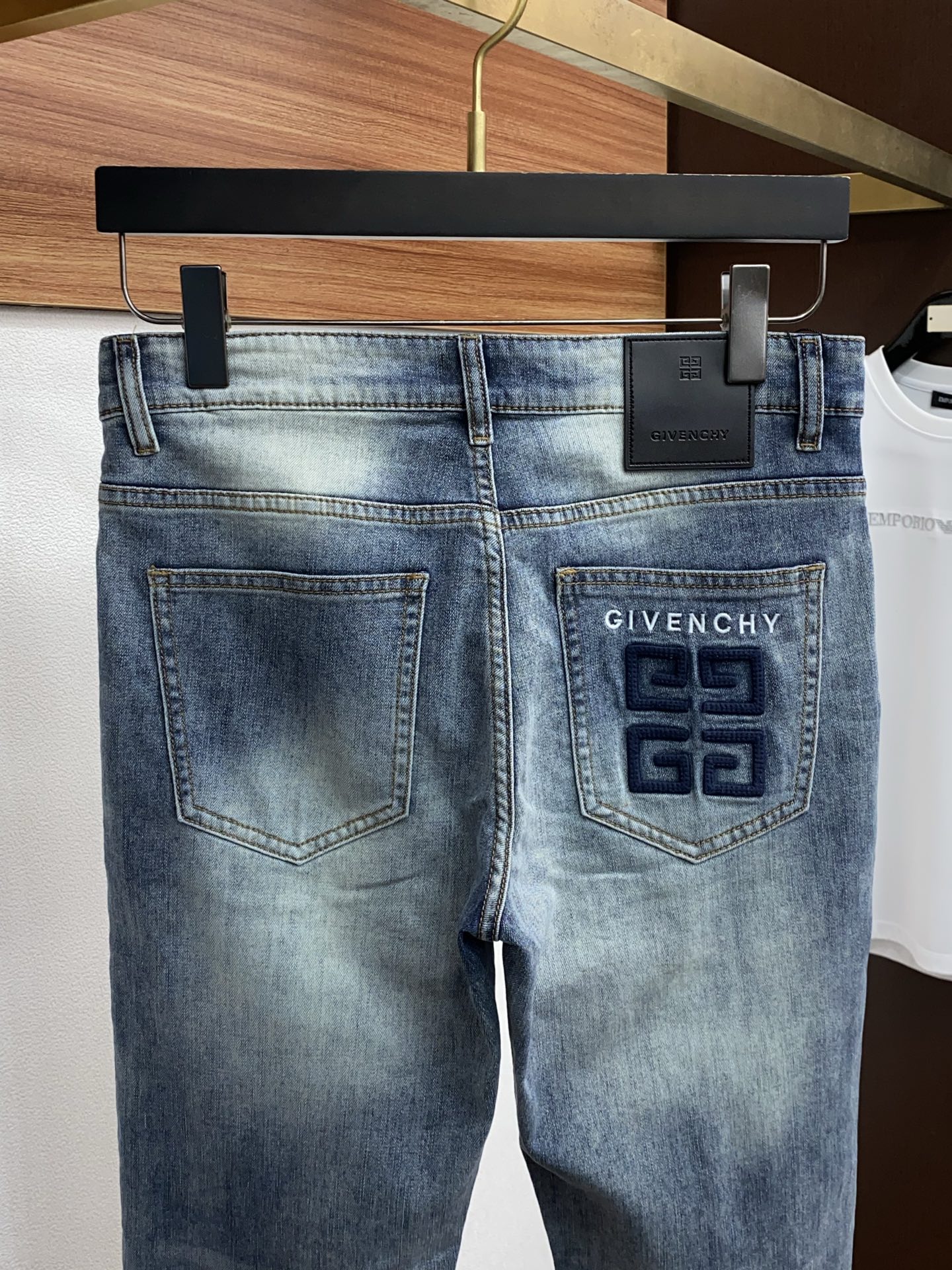 纪梵希 2026ss春夏新款修身小直筒牛仔裤 完美洗水工艺 定制顶级五金logo 独家定制微弹面料 码数