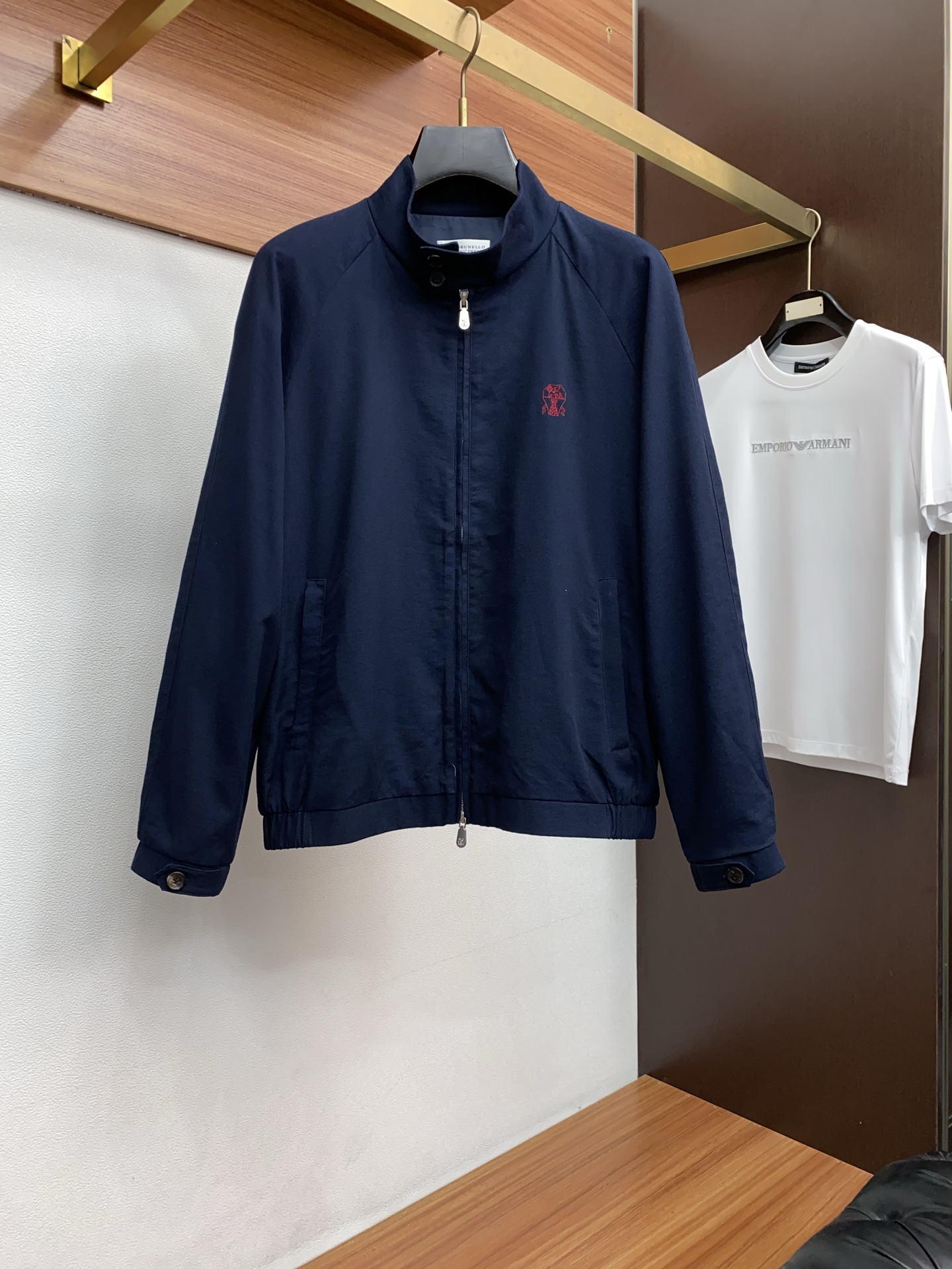 BC 2026春夏新款男士休闲定制夹克外套。穿上简约干练的休闲外套，瞬间重回时髦霸气，又是活力满满的状态