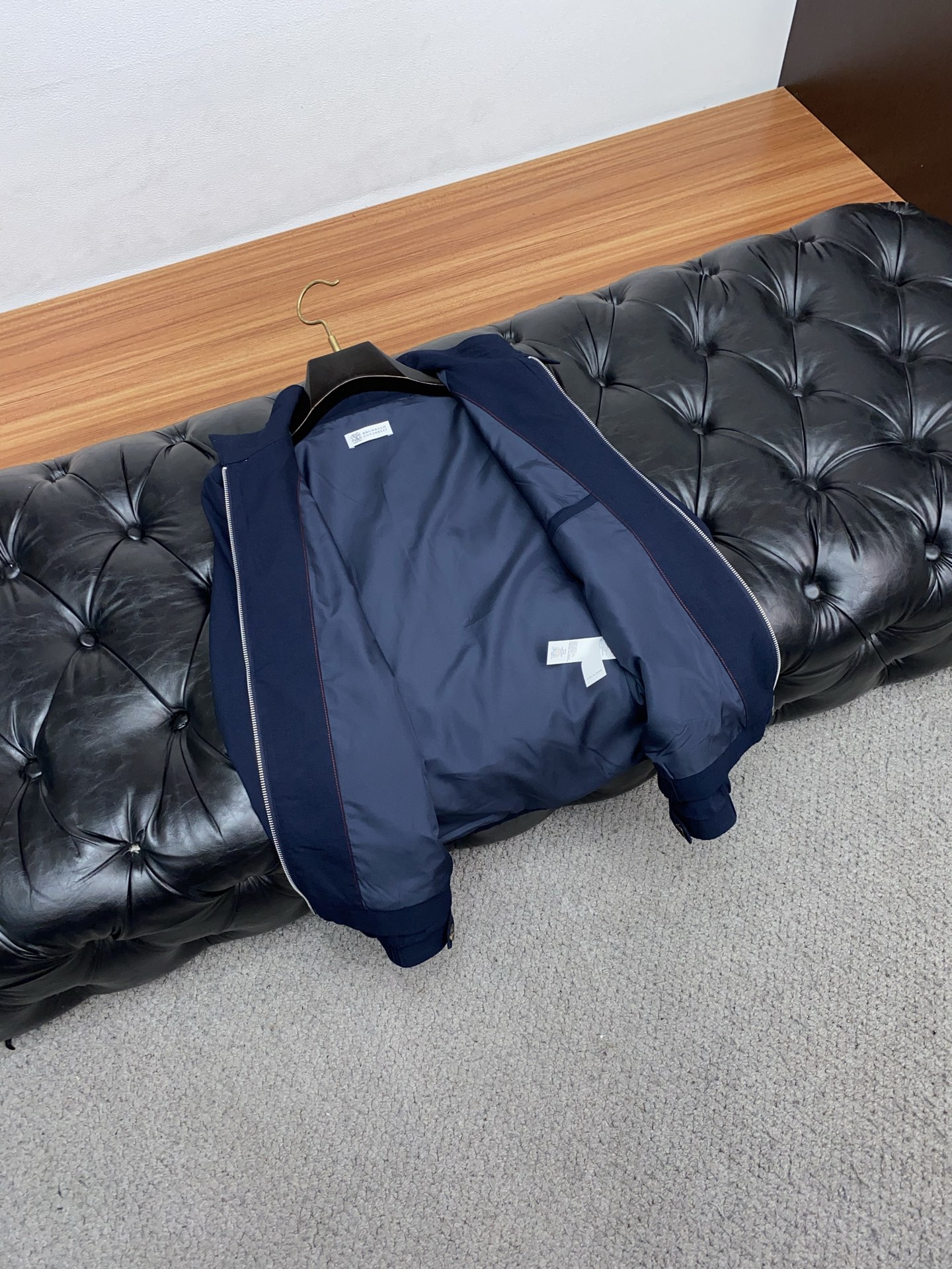 BC 2026春夏新款男士休闲定制夹克外套。穿上简约干练的休闲外套，瞬间重回时髦霸气，又是活力满满的状态