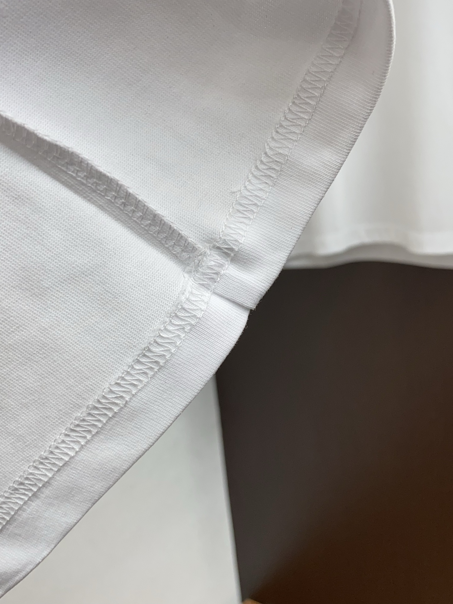 迪奥 26SS春夏新款 纯棉质圆领短袖 男士基础款纯白专柜短袖T恤衫！贸易公司渠道稀出，同步官网发售！基