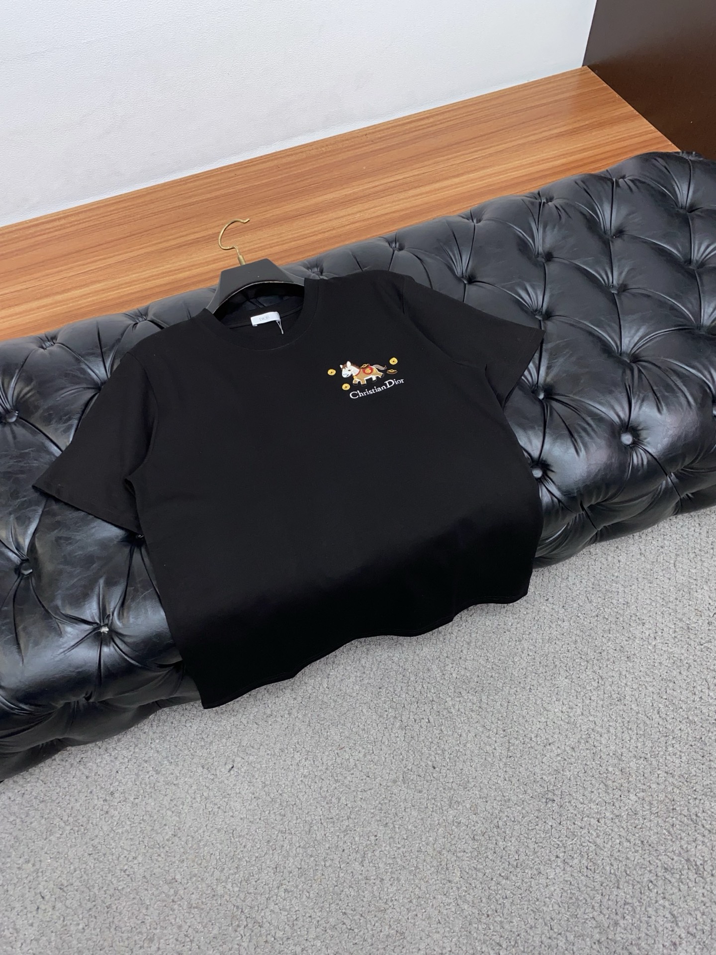 迪奥 26SS春夏新款 纯棉质圆领短袖 男士基础款纯白专柜短袖T恤衫！贸易公司渠道稀出，同步官网发售！基