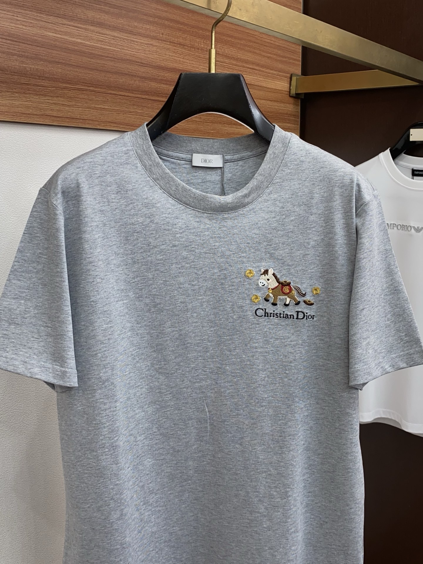 迪奥 26SS春夏新款 纯棉质圆领短袖 男士基础款纯白专柜短袖T恤衫！贸易公司渠道稀出，同步官网发售！基