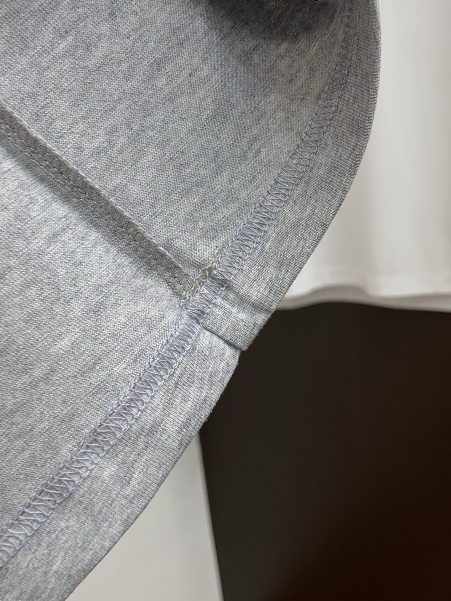 迪奥 26SS春夏新款 纯棉质圆领短袖 男士基础款纯白专柜短袖T恤衫！贸易公司渠道稀出，同步官网发售！基