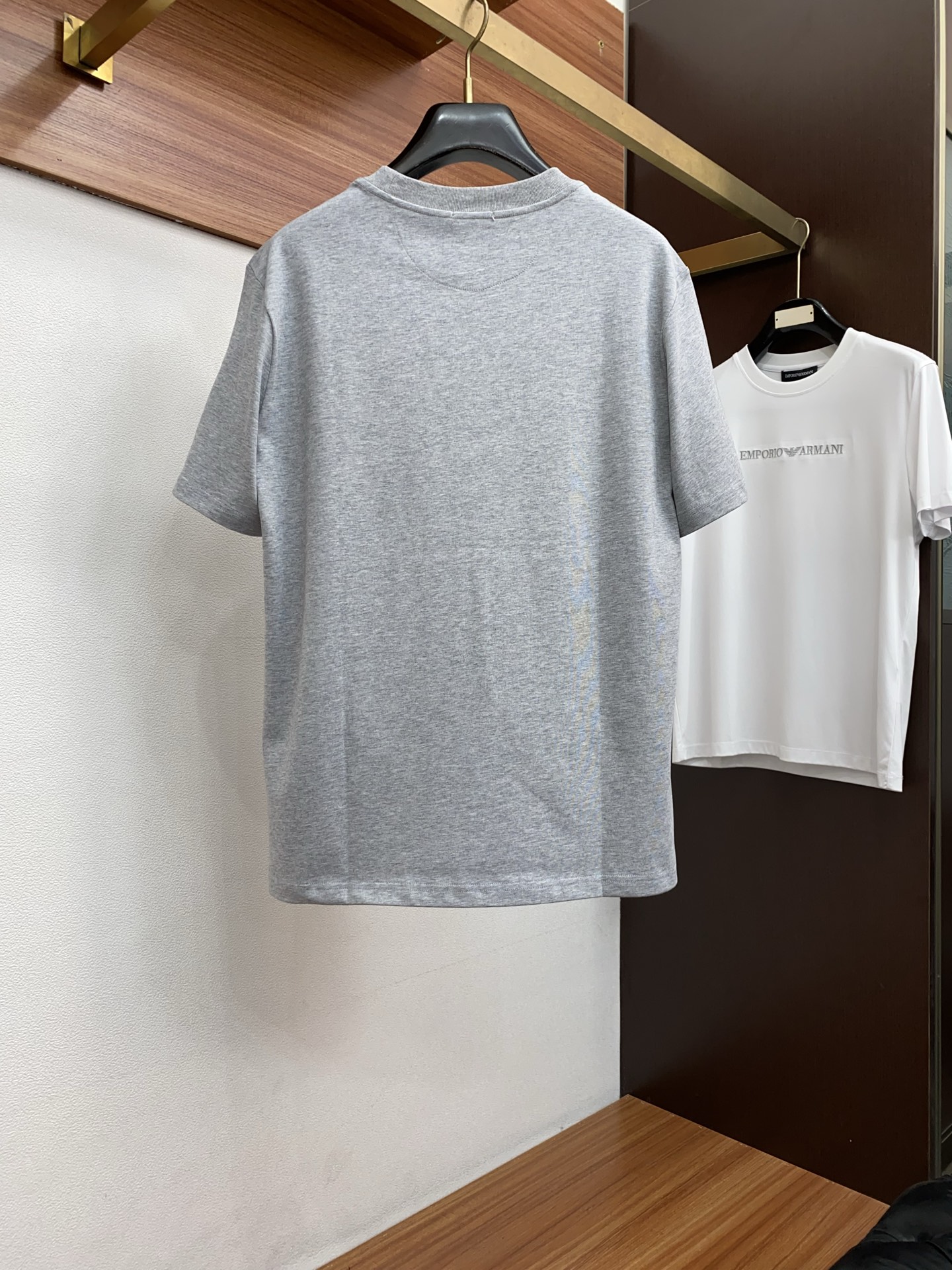 迪奥 26SS春夏新款 纯棉质圆领短袖 男士基础款纯白专柜短袖T恤衫！贸易公司渠道稀出，同步官网发售！基