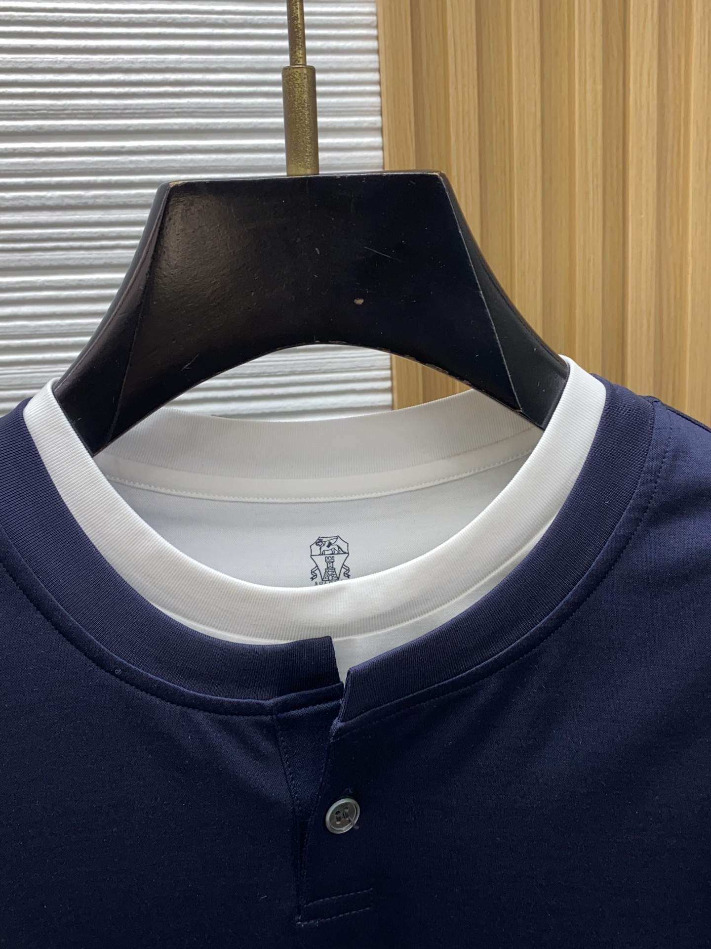 BC 26SS早春短袖T恤甄选软糯亲肤100支丝光棉面料制成，标准版圆领短袖裁剪，更适合日常穿着。简约不