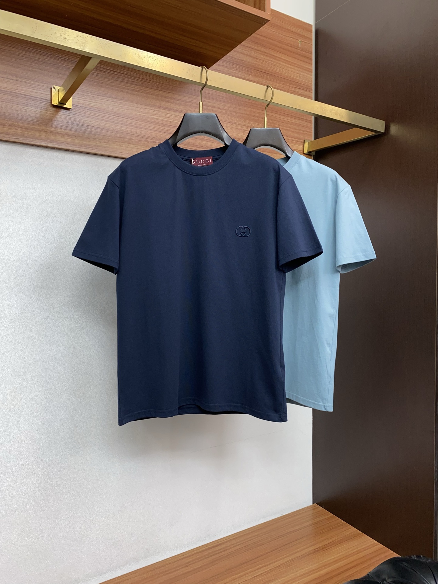 古奇 26SS春夏新款 纯棉质圆领短袖 男士基础款专柜短袖T恤衫！贸易公司渠道稀出，同步官网发售！基础T