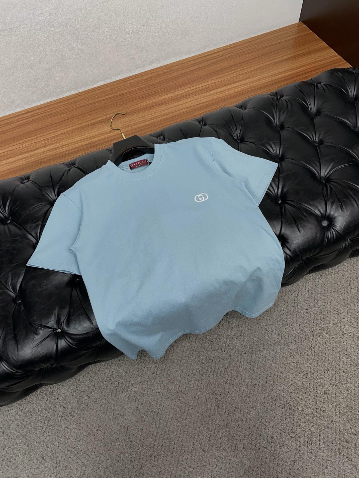 古奇 26SS春夏新款 纯棉质圆领短袖 男士基础款专柜短袖T恤衫！贸易公司渠道稀出，同步官网发售！基础T