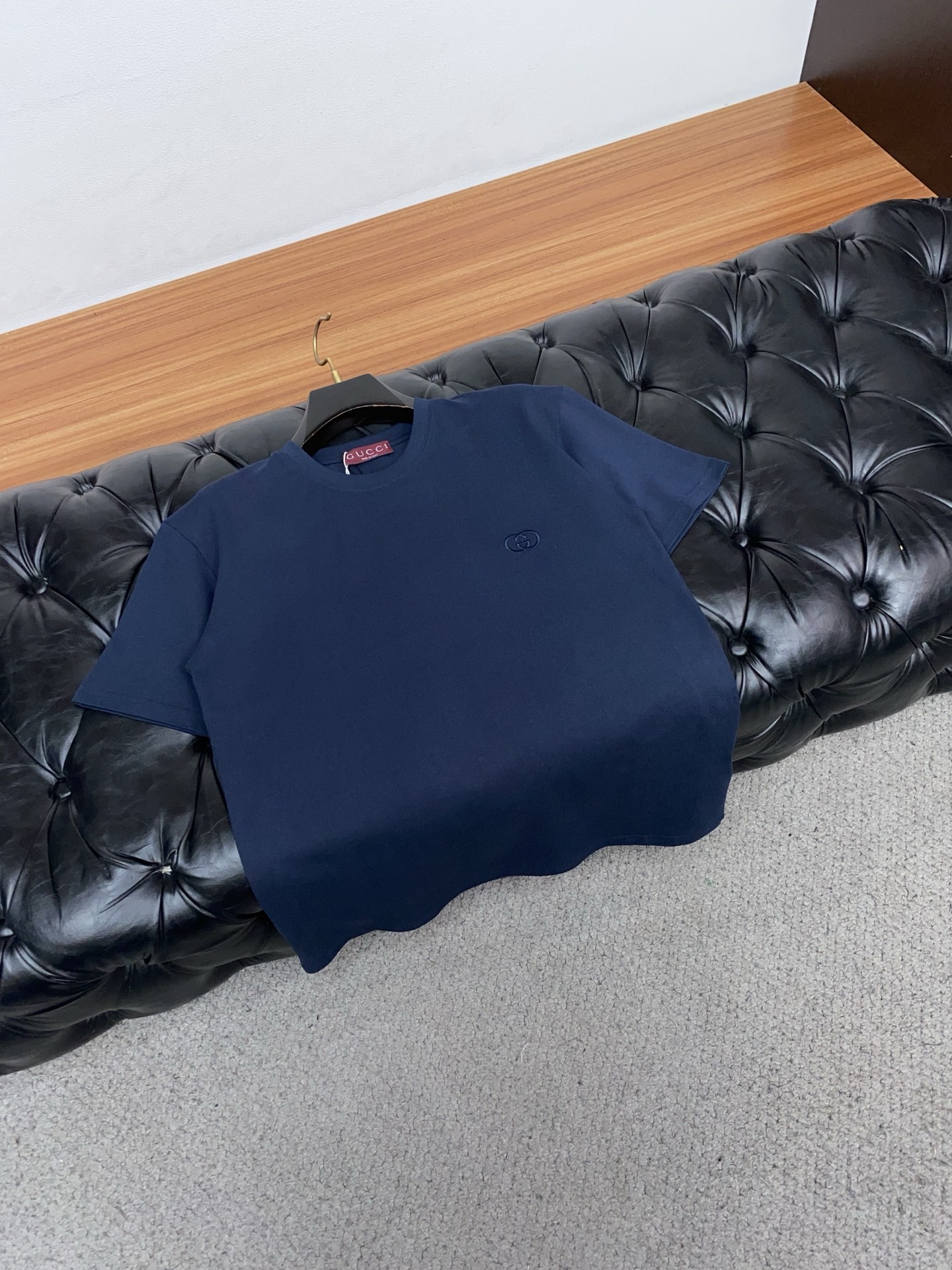 古奇 26SS春夏新款 纯棉质圆领短袖 男士基础款专柜短袖T恤衫！贸易公司渠道稀出，同步官网发售！基础T