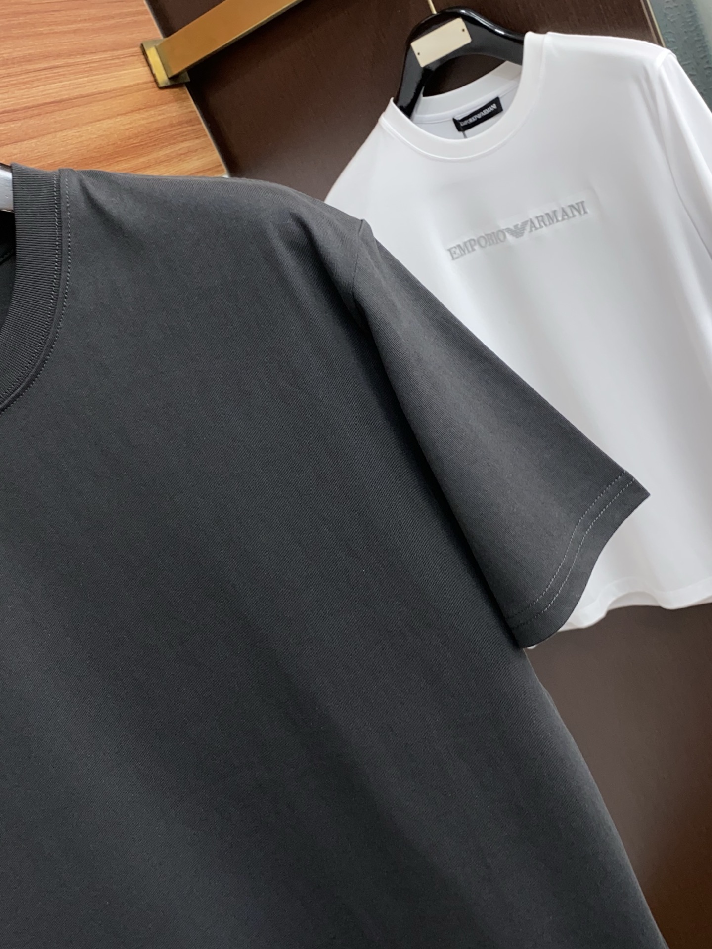 迪奥 26SS春夏新款 纯棉质圆领短袖 男士基础款专柜短袖T恤衫！贸易公司渠道稀出，同步官网发售！基础T