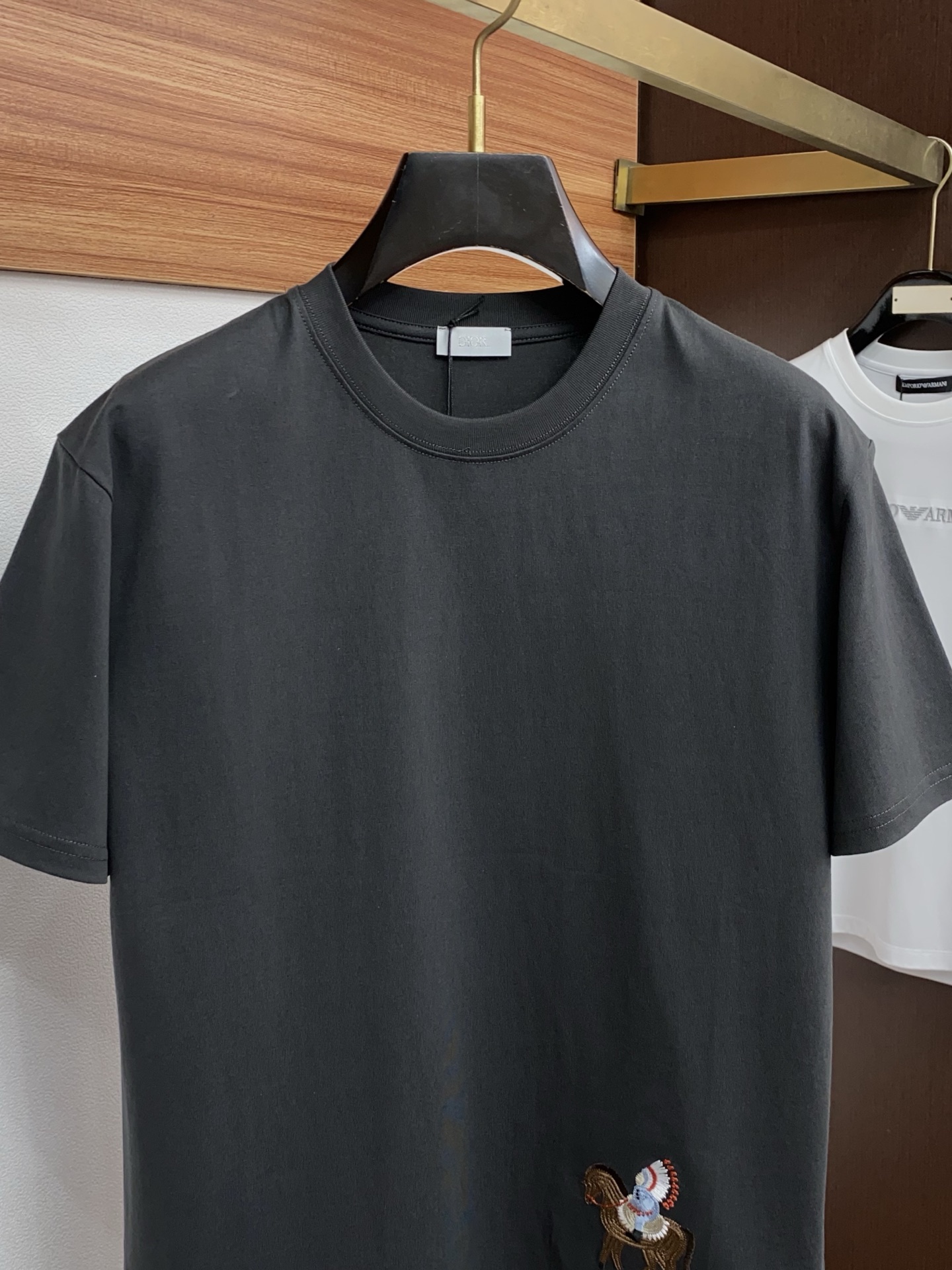 迪奥 26SS春夏新款 纯棉质圆领短袖 男士基础款专柜短袖T恤衫！贸易公司渠道稀出，同步官网发售！基础T