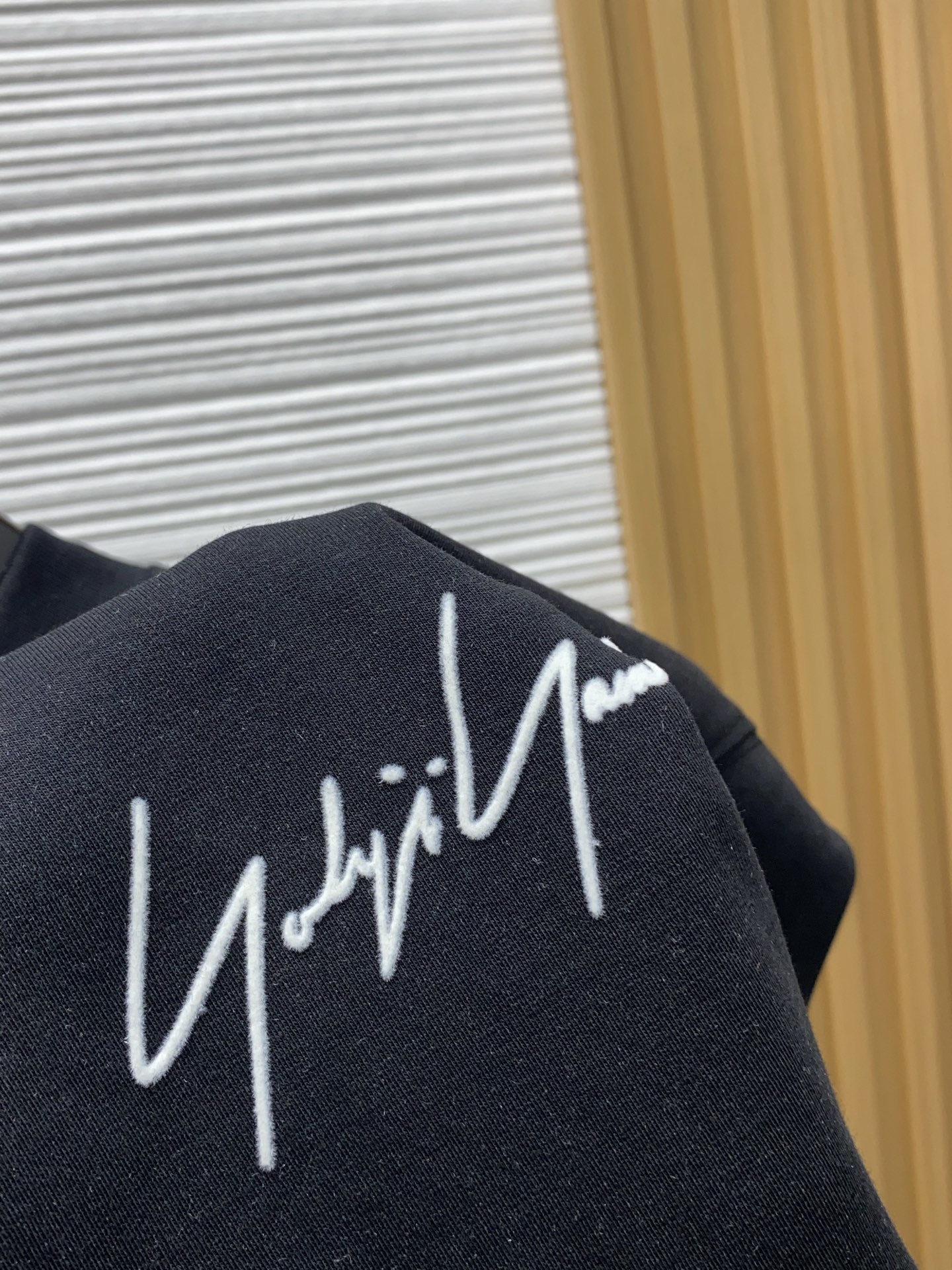 Y-3 巴宝莉 2026新款AW新品，时尚休闲打短袖 专柜同步有售，定制长绒棉面料，工艺极度复杂，视觉相