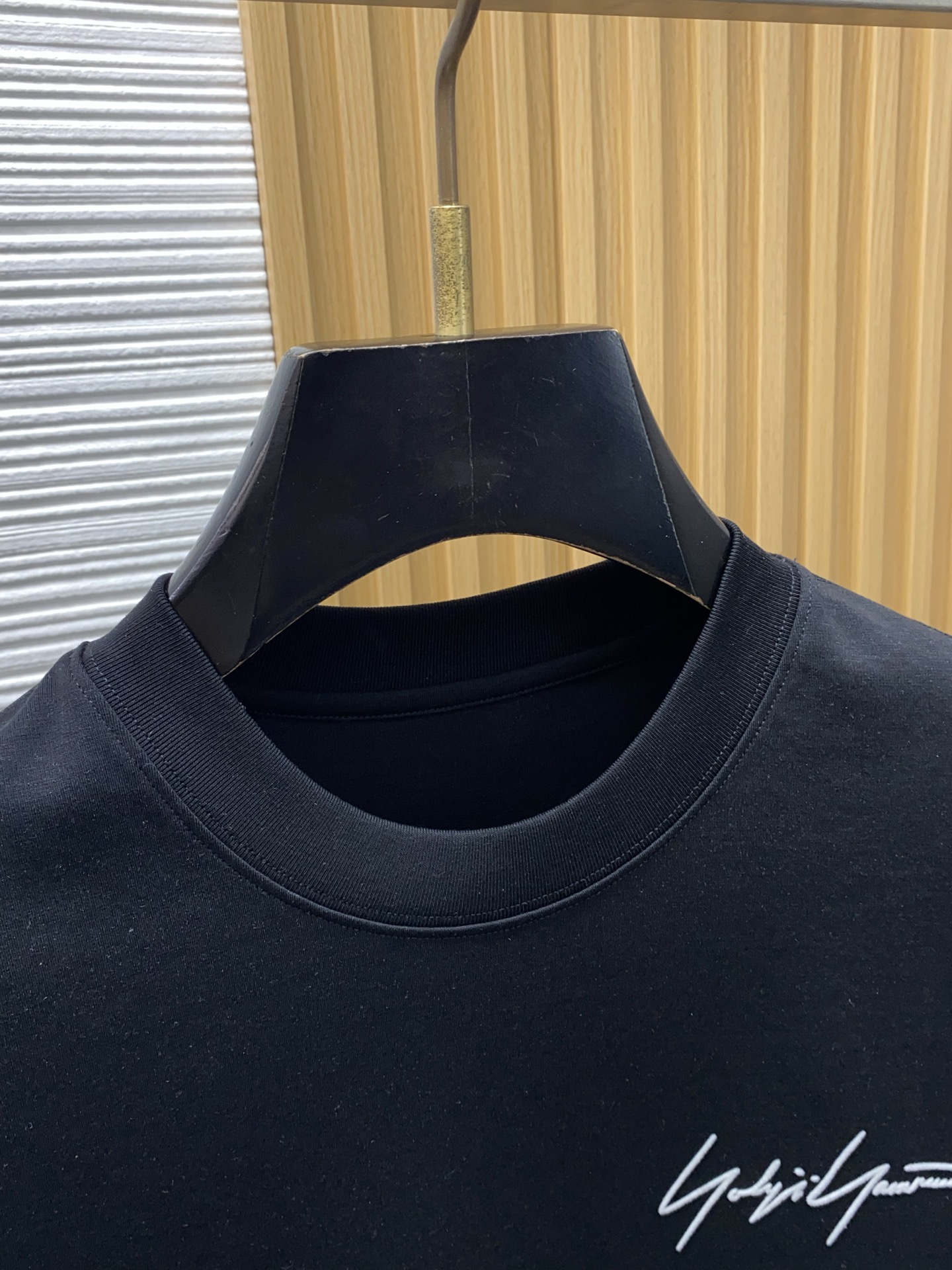Y-3 巴宝莉 2026新款AW新品，时尚休闲打短袖 专柜同步有售，定制长绒棉面料，工艺极度复杂，视觉相
