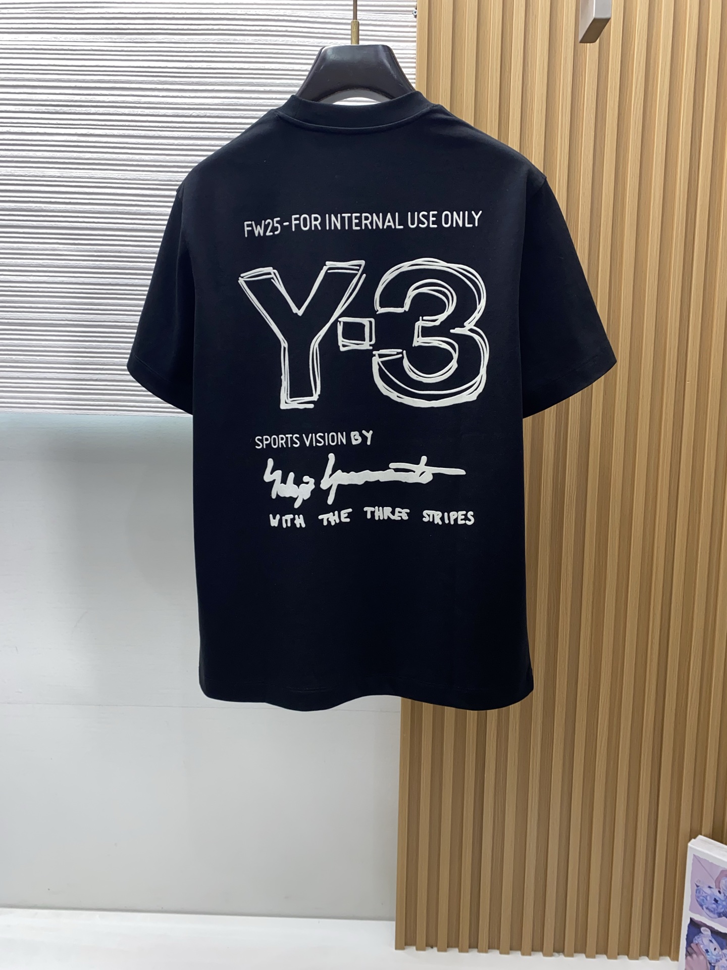 Y-3 巴宝莉 2026新款AW新品，时尚休闲打短袖 专柜同步有售，定制长绒棉面料，工艺极度复杂，视觉相
