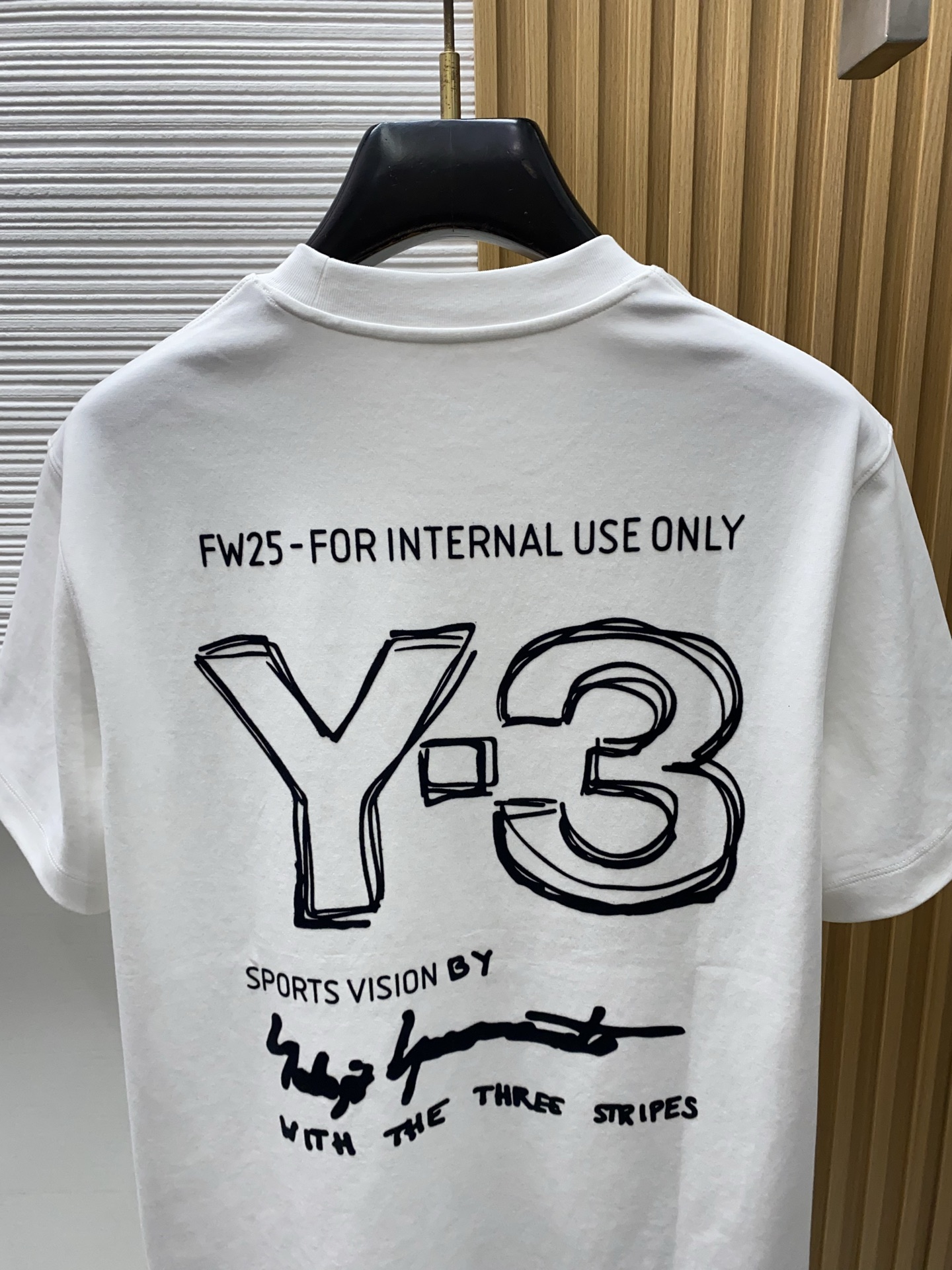 Y-3 巴宝莉 2026新款AW新品，时尚休闲打短袖 专柜同步有售，定制长绒棉面料，工艺极度复杂，视觉相