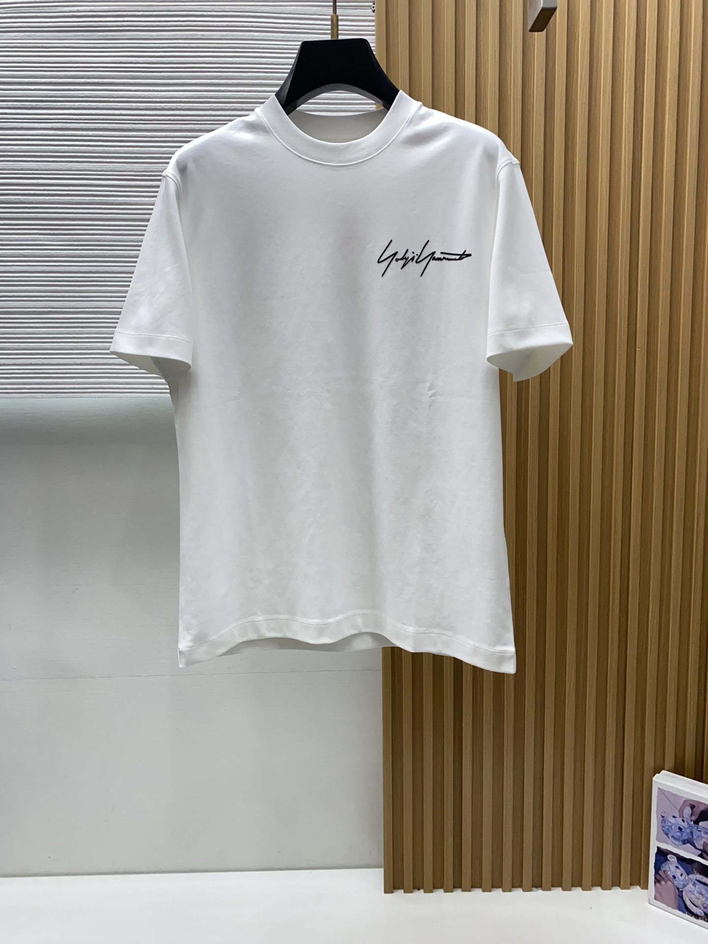 Y-3 巴宝莉 2026新款AW新品，时尚休闲打短袖 专柜同步有售，定制长绒棉面料，工艺极度复杂，视觉相