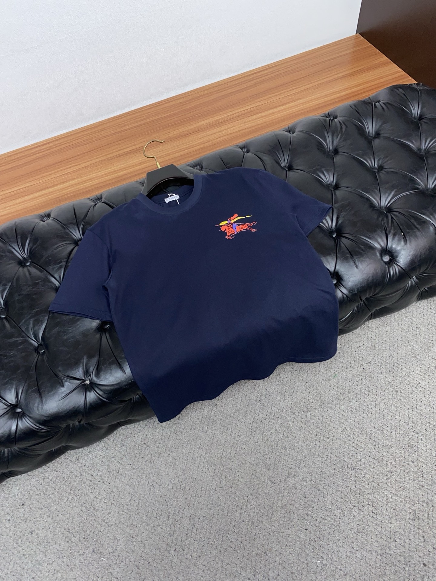 巴宝莉 26SS春夏新款 纯棉质圆领短袖 男士基础款纯白专柜短袖T恤衫！贸易公司渠道稀出，同步官网发售！