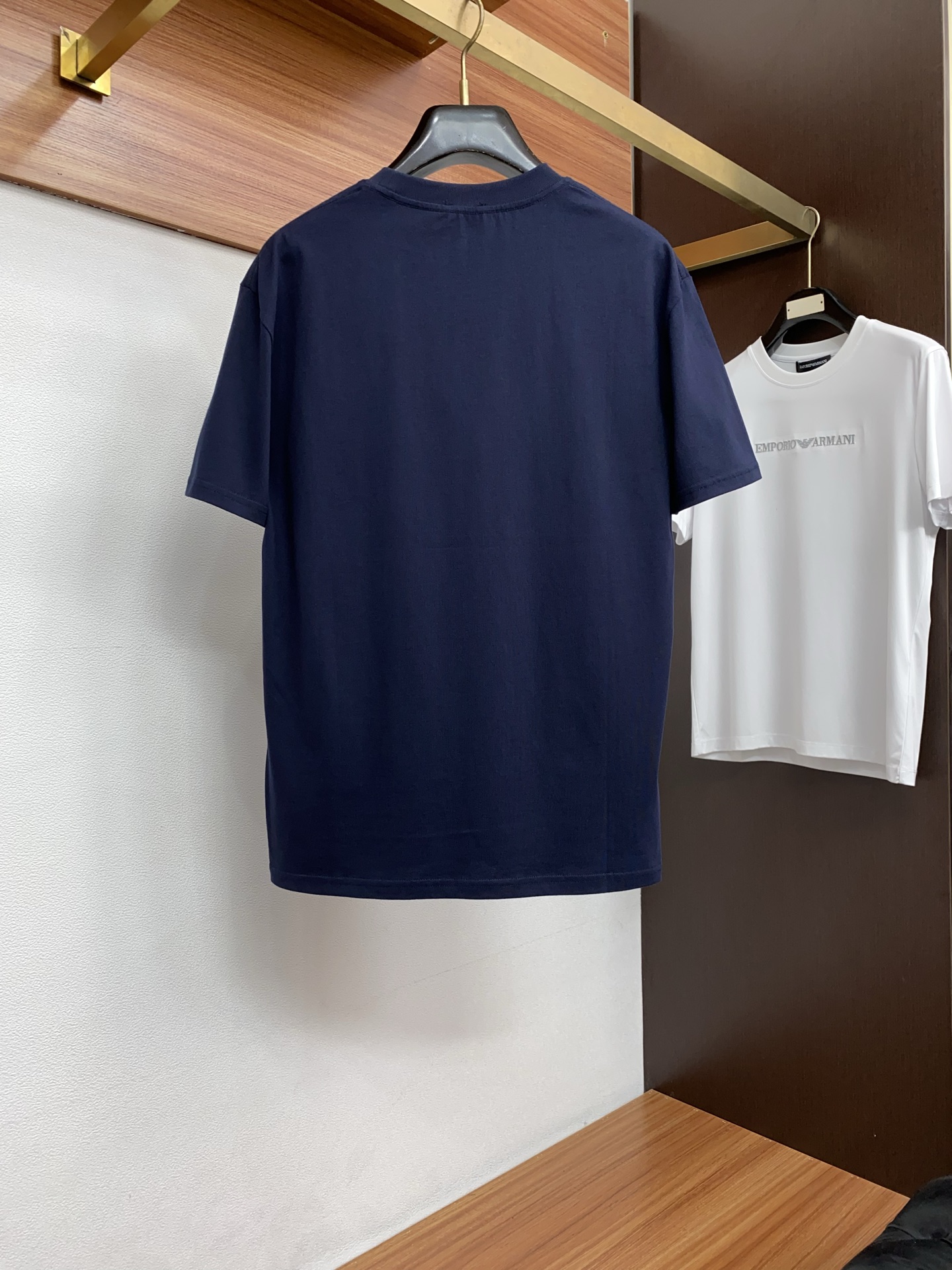 巴宝莉 26SS春夏新款 纯棉质圆领短袖 男士基础款纯白专柜短袖T恤衫！贸易公司渠道稀出，同步官网发售！