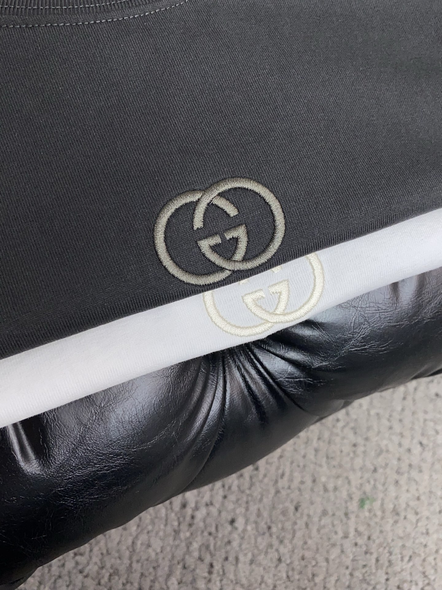 古奇 26SS春夏新款 纯棉质圆领短袖 男士基础款专柜短袖T恤衫！贸易公司渠道稀出，同步官网发售！基础T