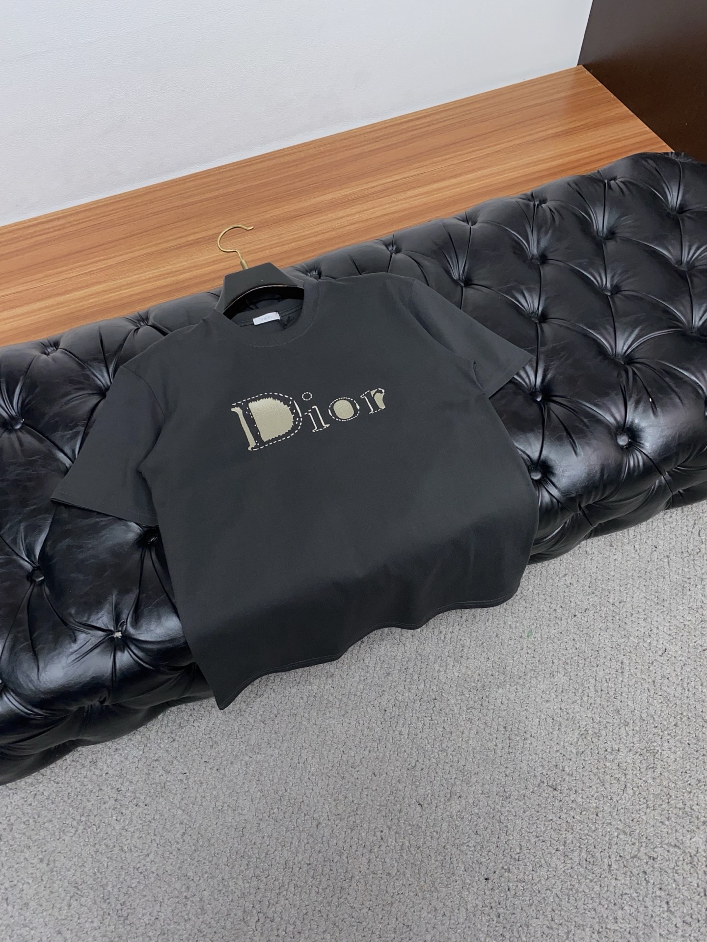 迪奥 26SS春夏新款 纯棉质圆领短袖 男士基础款专柜短袖T恤衫！贸易公司渠道稀出，同步官网发售！基础T