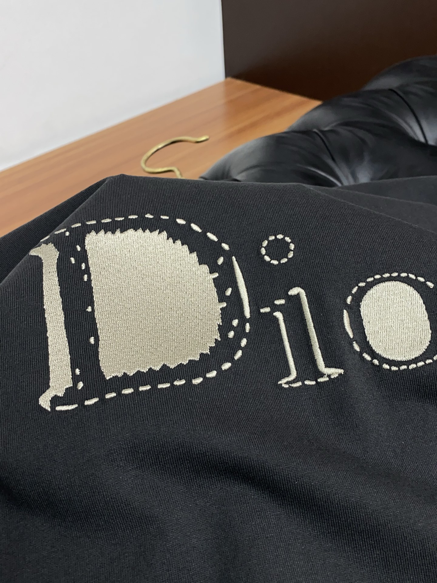 迪奥 26SS春夏新款 纯棉质圆领短袖 男士基础款专柜短袖T恤衫！贸易公司渠道稀出，同步官网发售！基础T