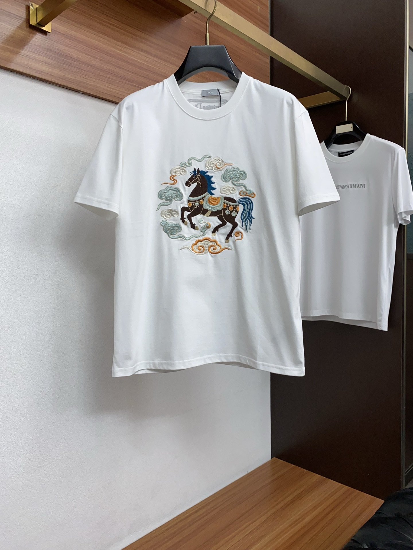 爱马仕 26SS春夏新款 纯棉质圆领短袖 男士基础款专柜短袖T恤衫！贸易公司渠道稀出，同步官网发售！基础