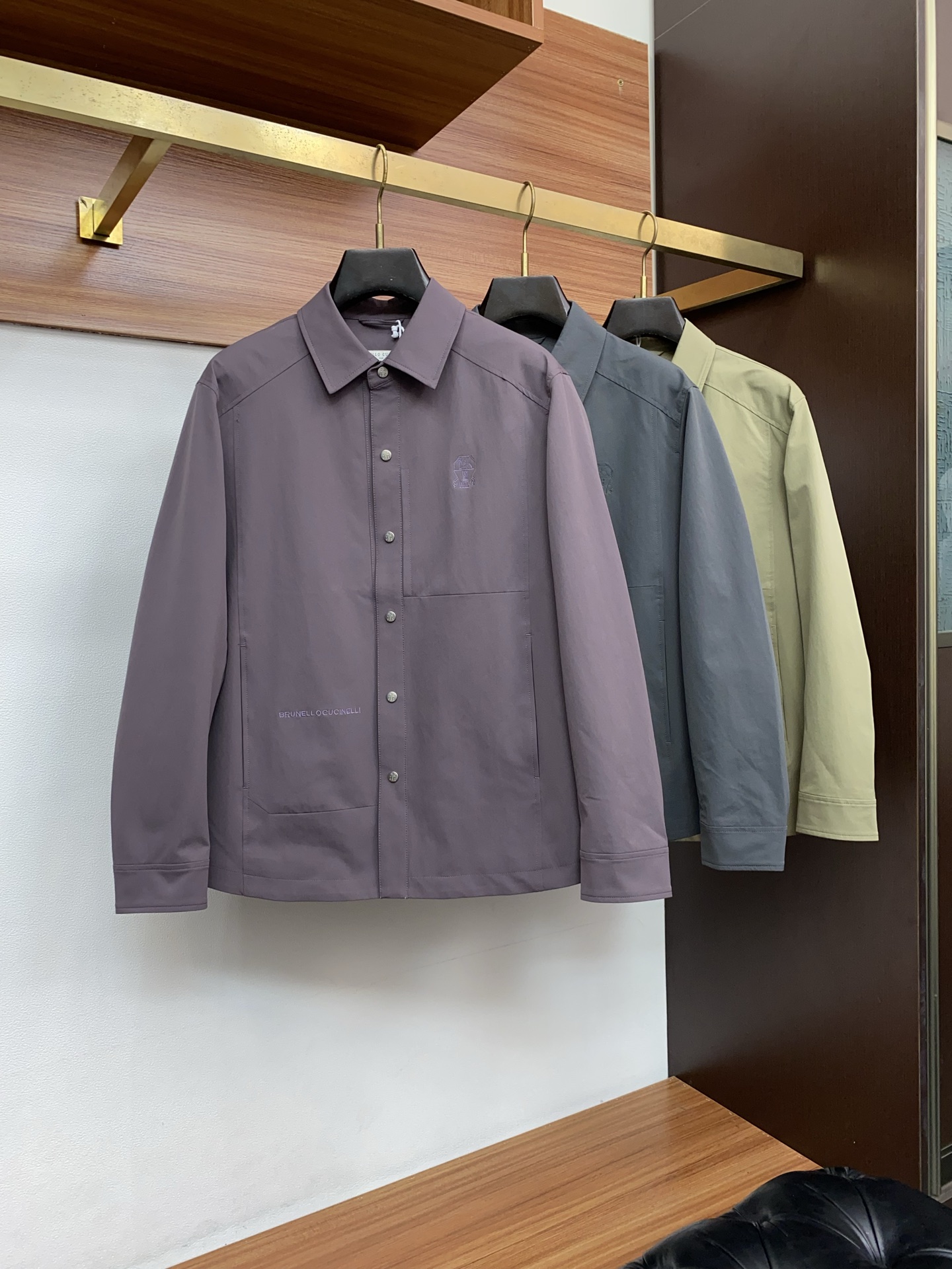 BC 2026新款男士休闲定制商务翻领夹克外套。穿上简约干练的休闲外套，又是活力满满的状态，面料全部需要