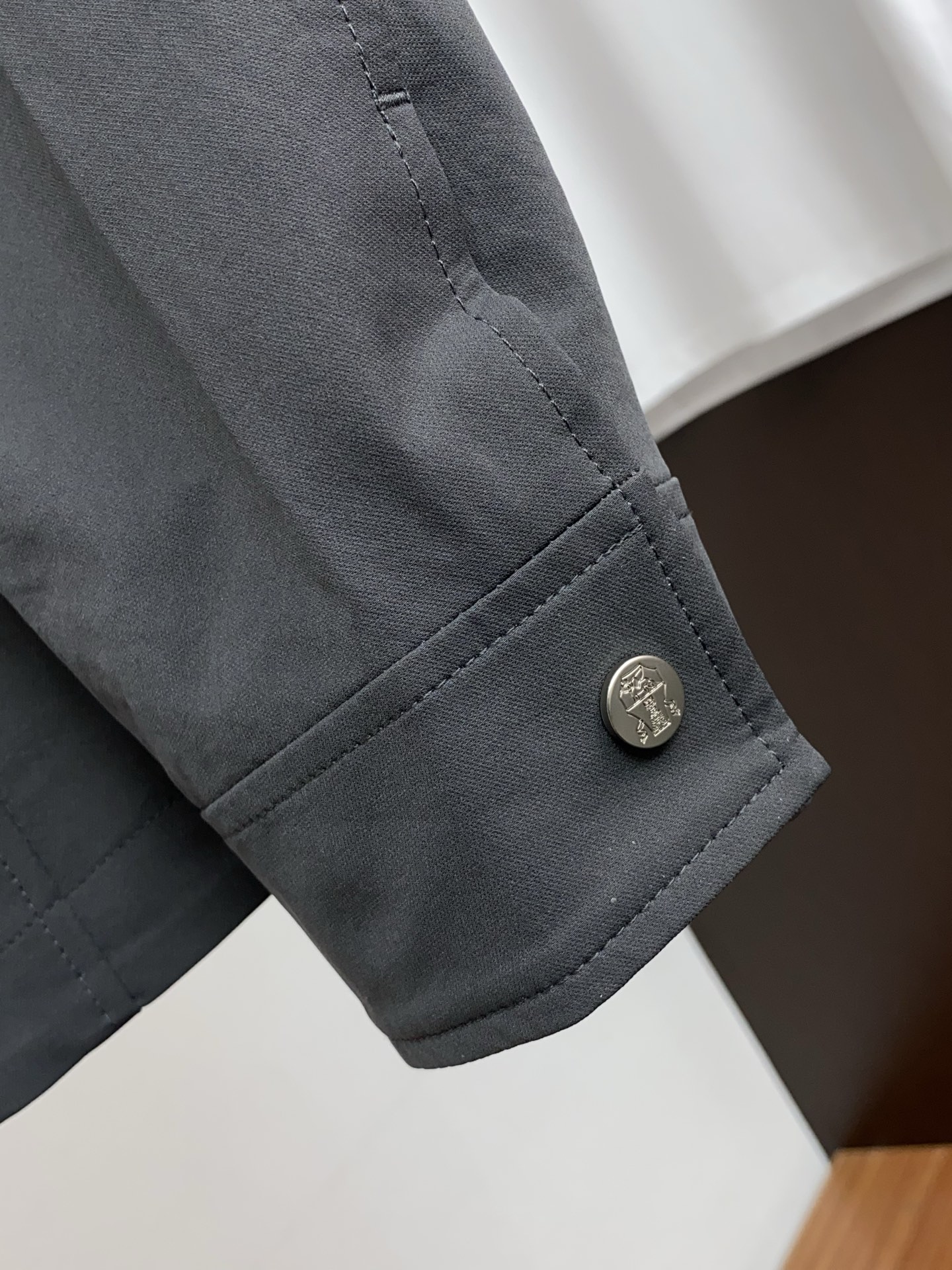 BC 2026新款男士休闲定制商务翻领夹克外套。穿上简约干练的休闲外套，又是活力满满的状态，面料全部需要