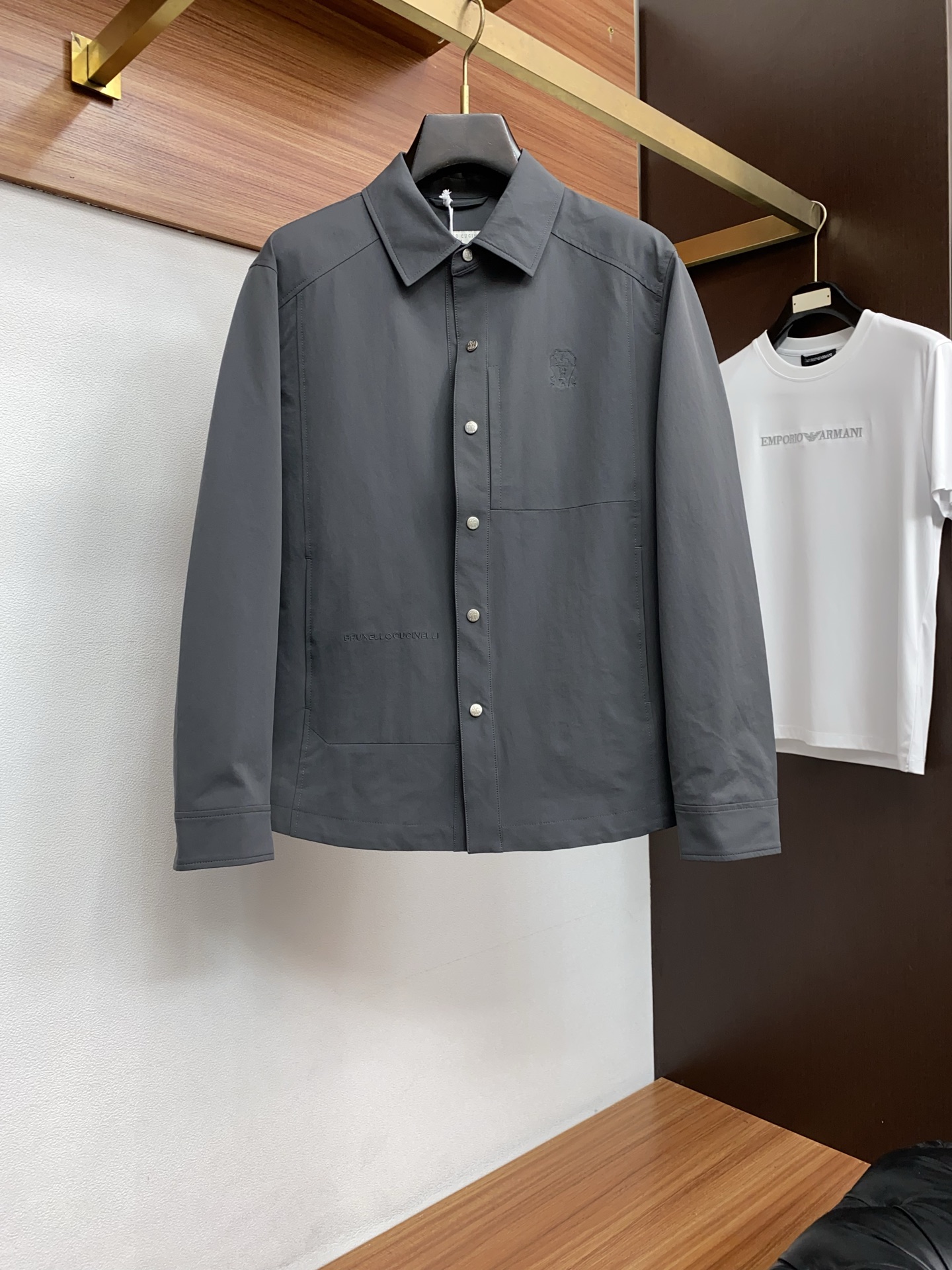 BC 2026新款男士休闲定制商务翻领夹克外套。穿上简约干练的休闲外套，又是活力满满的状态，面料全部需要