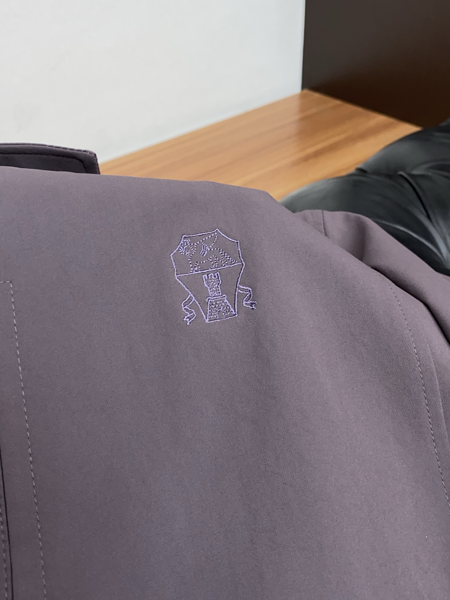 BC 2026新款男士休闲定制商务翻领夹克外套。穿上简约干练的休闲外套，又是活力满满的状态，面料全部需要