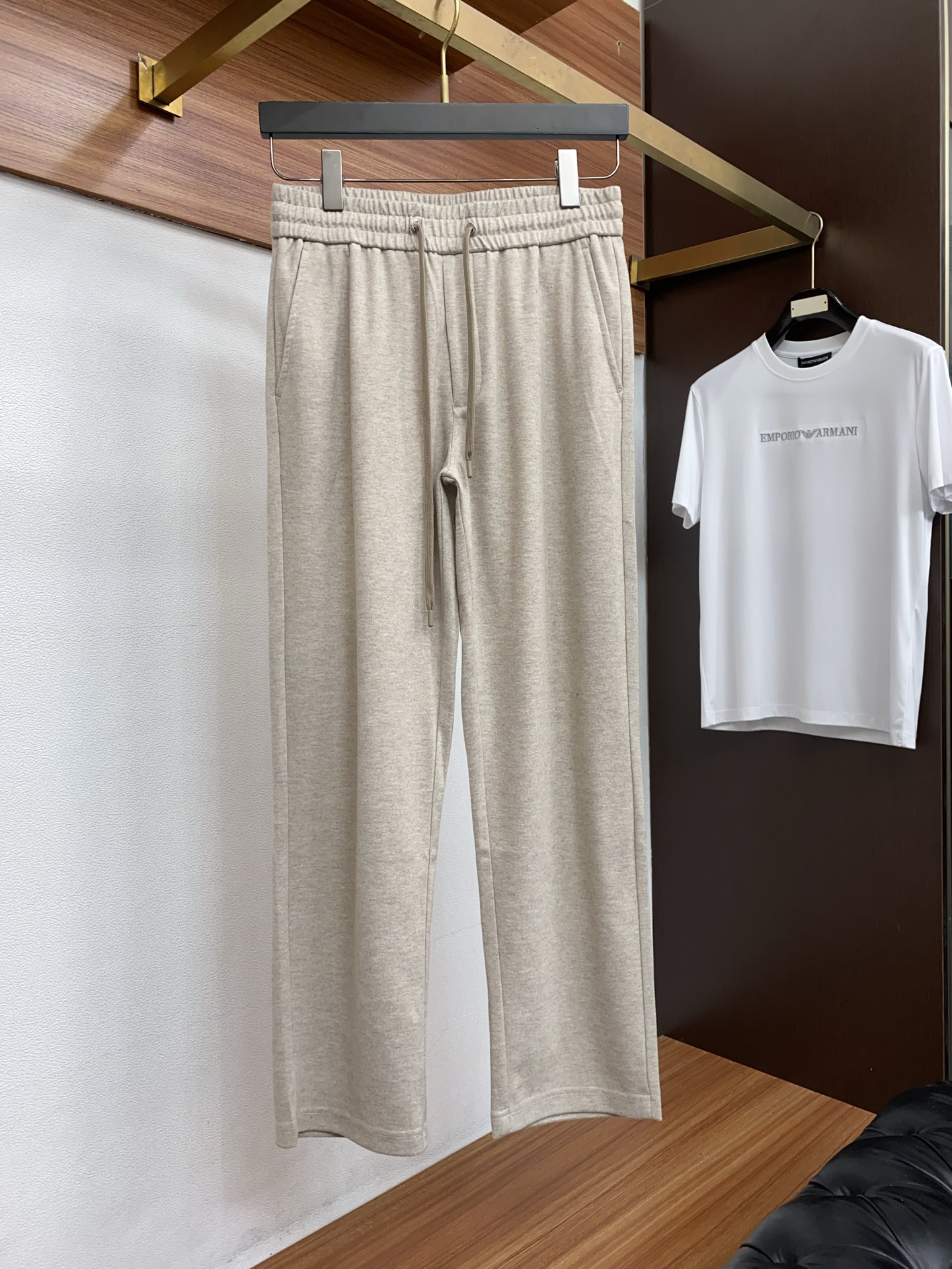 /套 Loro piana 诺悠翩雅 不拆 2026新款男士休闲定制夹克外套套装 穿上简约干练的休闲外套