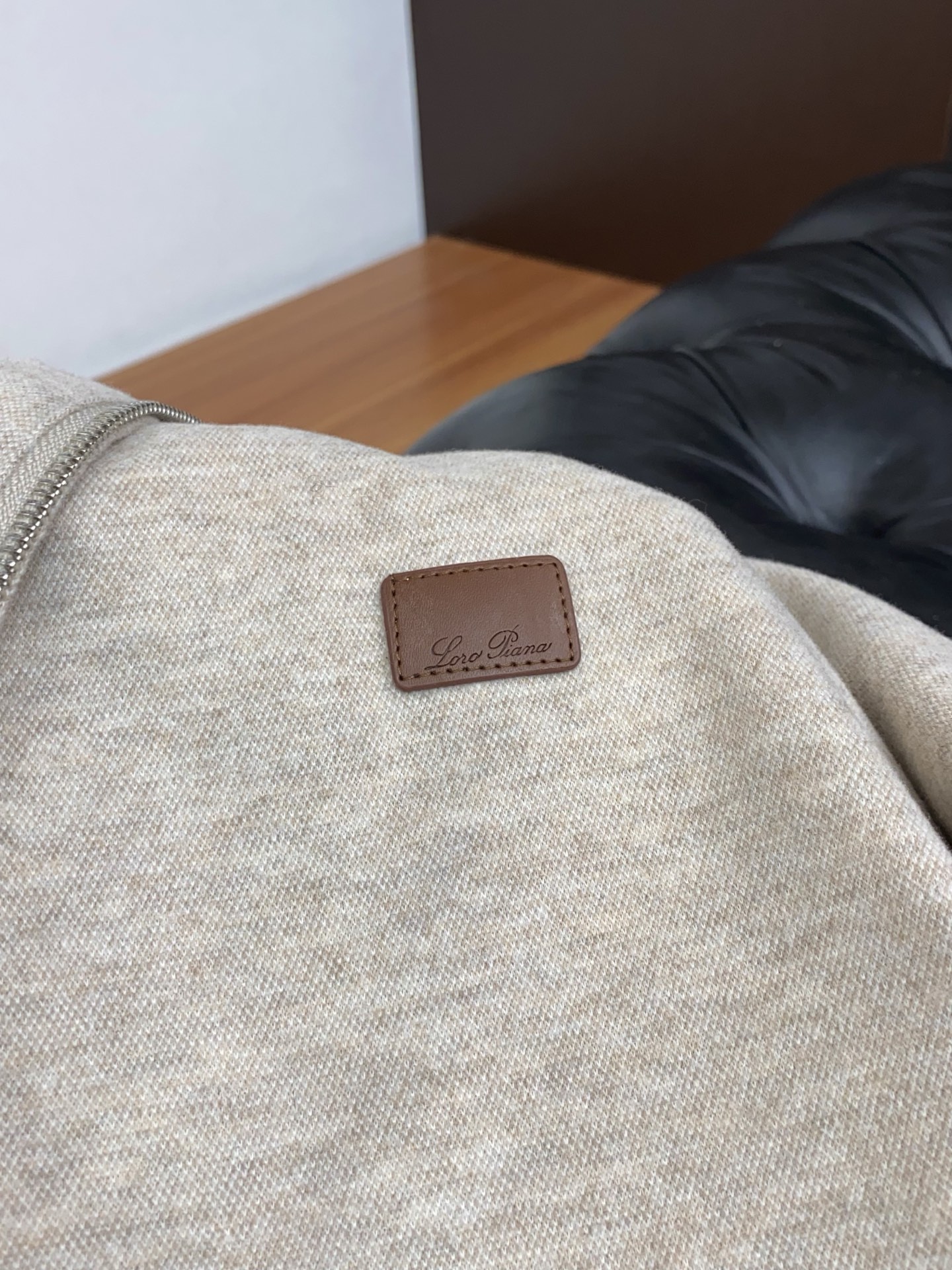 /套 Loro piana 诺悠翩雅 不拆 2026新款男士休闲定制夹克外套套装 穿上简约干练的休闲外套
