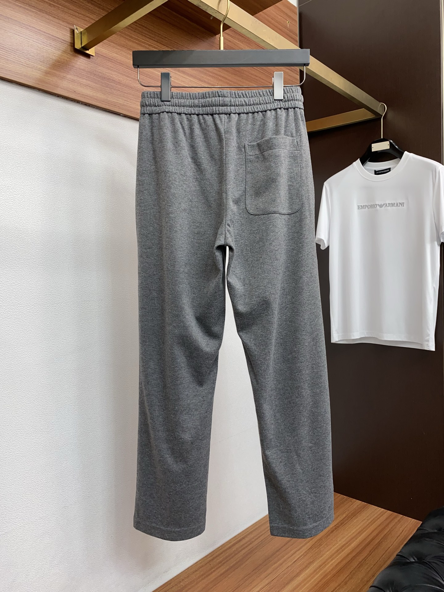 /套 Loro piana 诺悠翩雅 不拆 2026新款男士休闲定制夹克外套套装 穿上简约干练的休闲外套