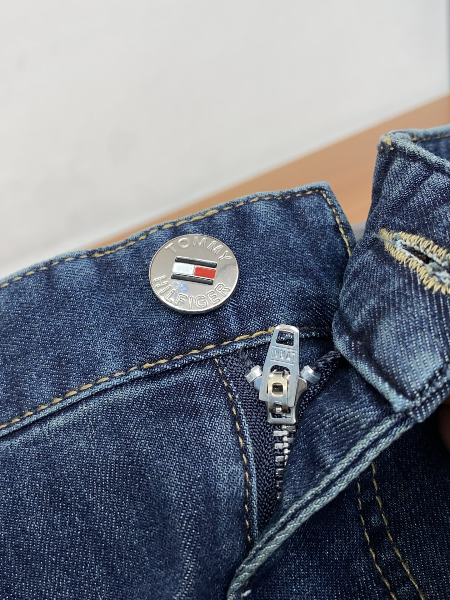 TM 2026ss春夏新款修身小直筒牛仔裤 完美洗水工艺 定制顶级五金logo 独家定制微弹面料 码数2