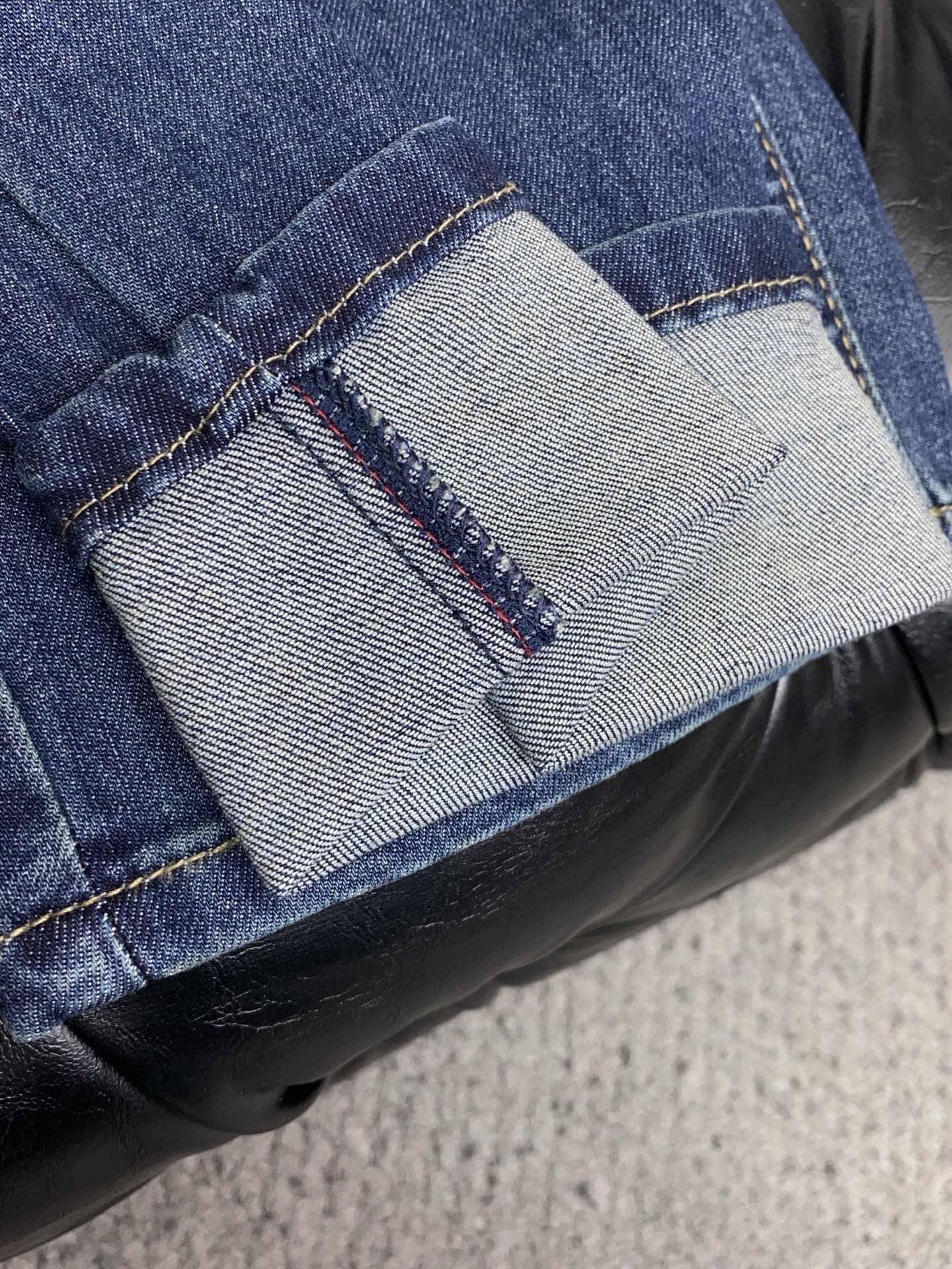 TM 2026ss春夏新款修身小直筒牛仔裤 完美洗水工艺 定制顶级五金logo 独家定制微弹面料 码数2