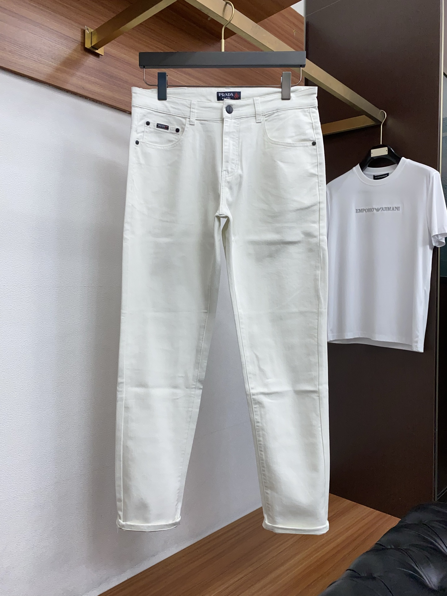 普拉达 2026ss春夏新款修身小直筒牛仔裤 完美洗水工艺 定制顶级五金logo 独家定制微弹面料 码数