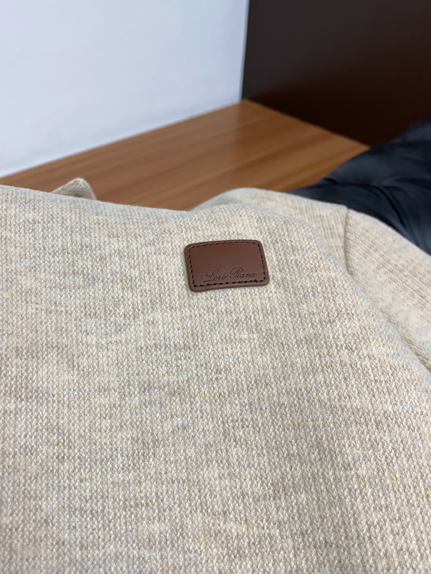 /套 Loro Piana诺悠偏雅 2026新款男士休闲定制夹克外套套装 穿上简约干练的翻领休闲外套，又